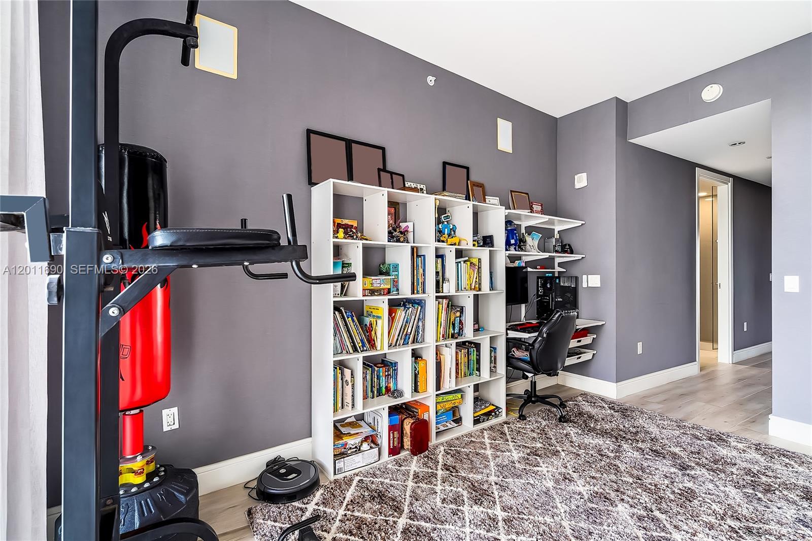 Photo of 3300 188th St  #216, Aventura, Florida, 33180 - 