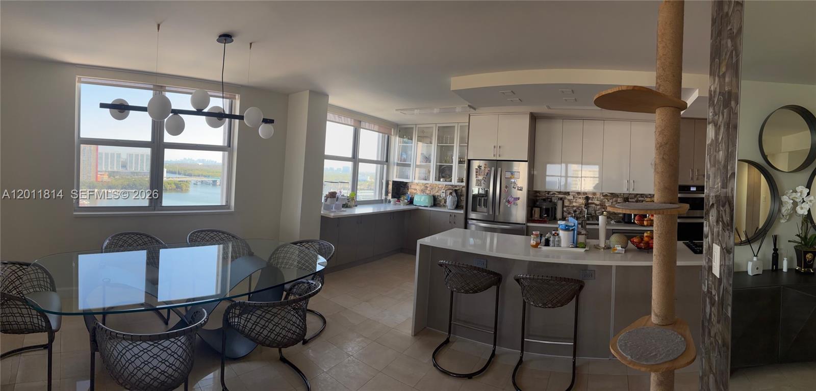See details 2004 3 / 3 sq. ft. $ 2026-05-02 0 Photo
