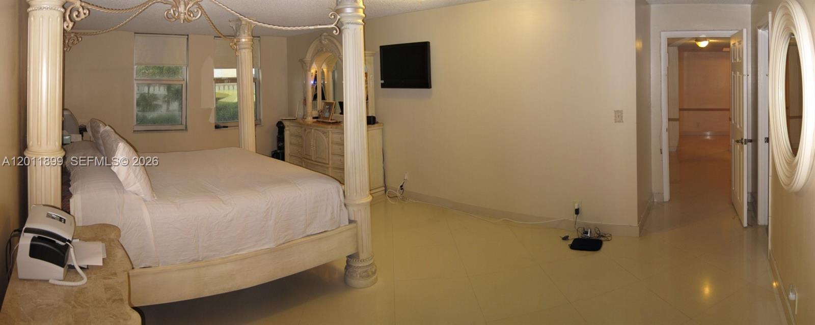 Photo of 1912 Ocean Dr  #3D, Hallandale Beach, Florida, 33009 - Master Bedroom w/En-Suite Bathroom!