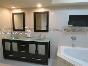 Photo of 1912 Ocean Dr  #3D, Hallandale Beach, Florida, 33009 - 2nd Full Bathroom