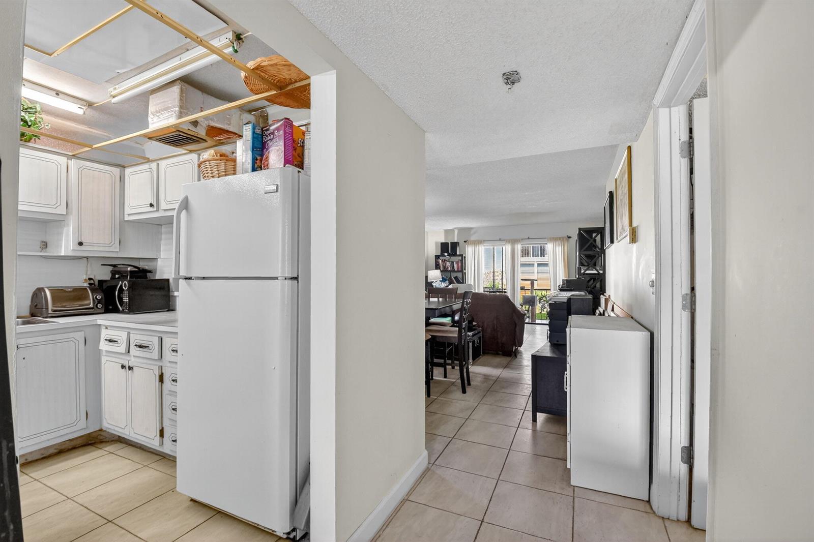 105 2 / 2 1080 sq. ft. $ 2026-08-31 0 Photo