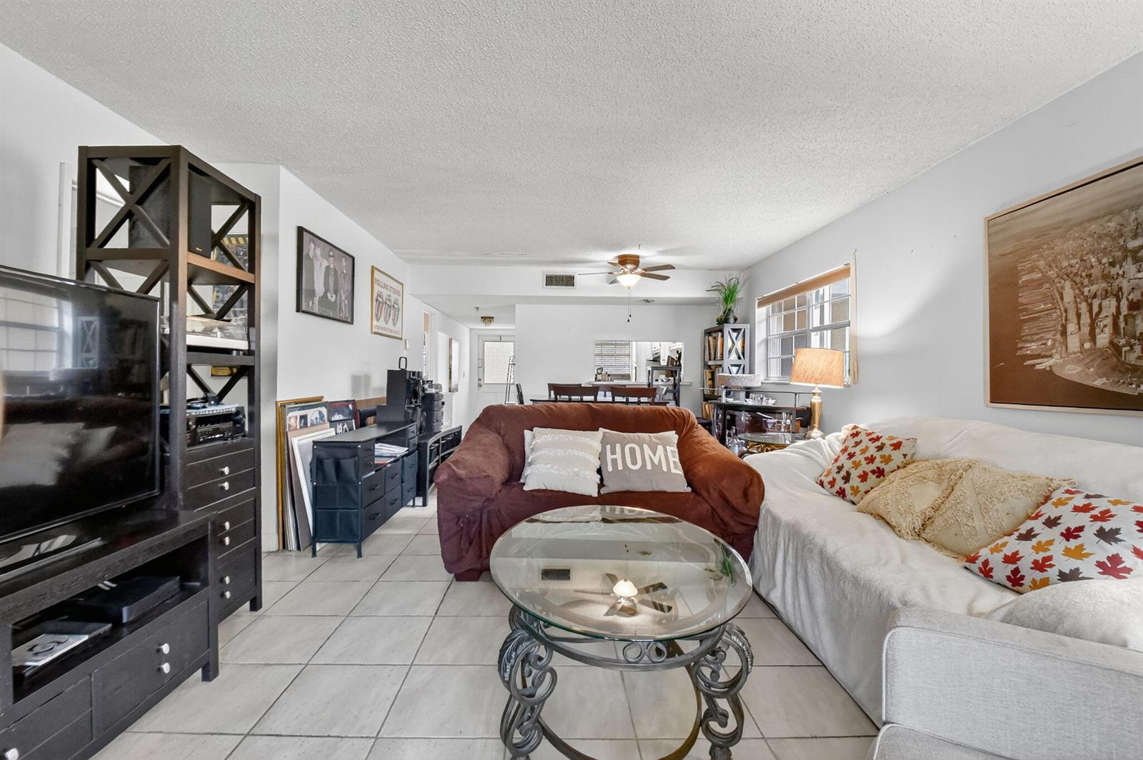 105 2 / 2 1080 sq. ft. $ 2026-08-31 0 Photo