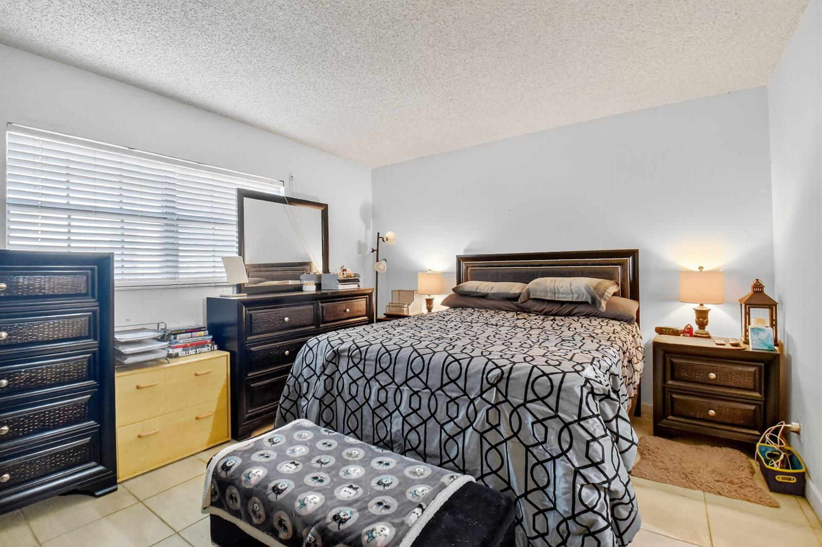 105 2 / 2 1080 sq. ft. $ 2026-08-31 0 Photo