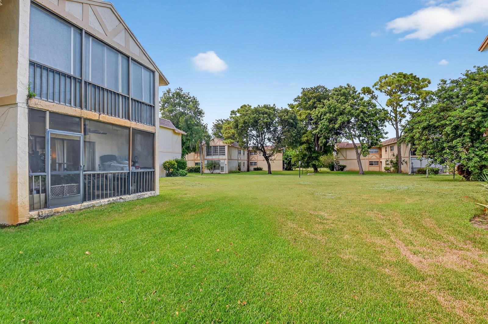 105 2 / 2 1080 sq. ft. $ 2026-08-31 0 Photo