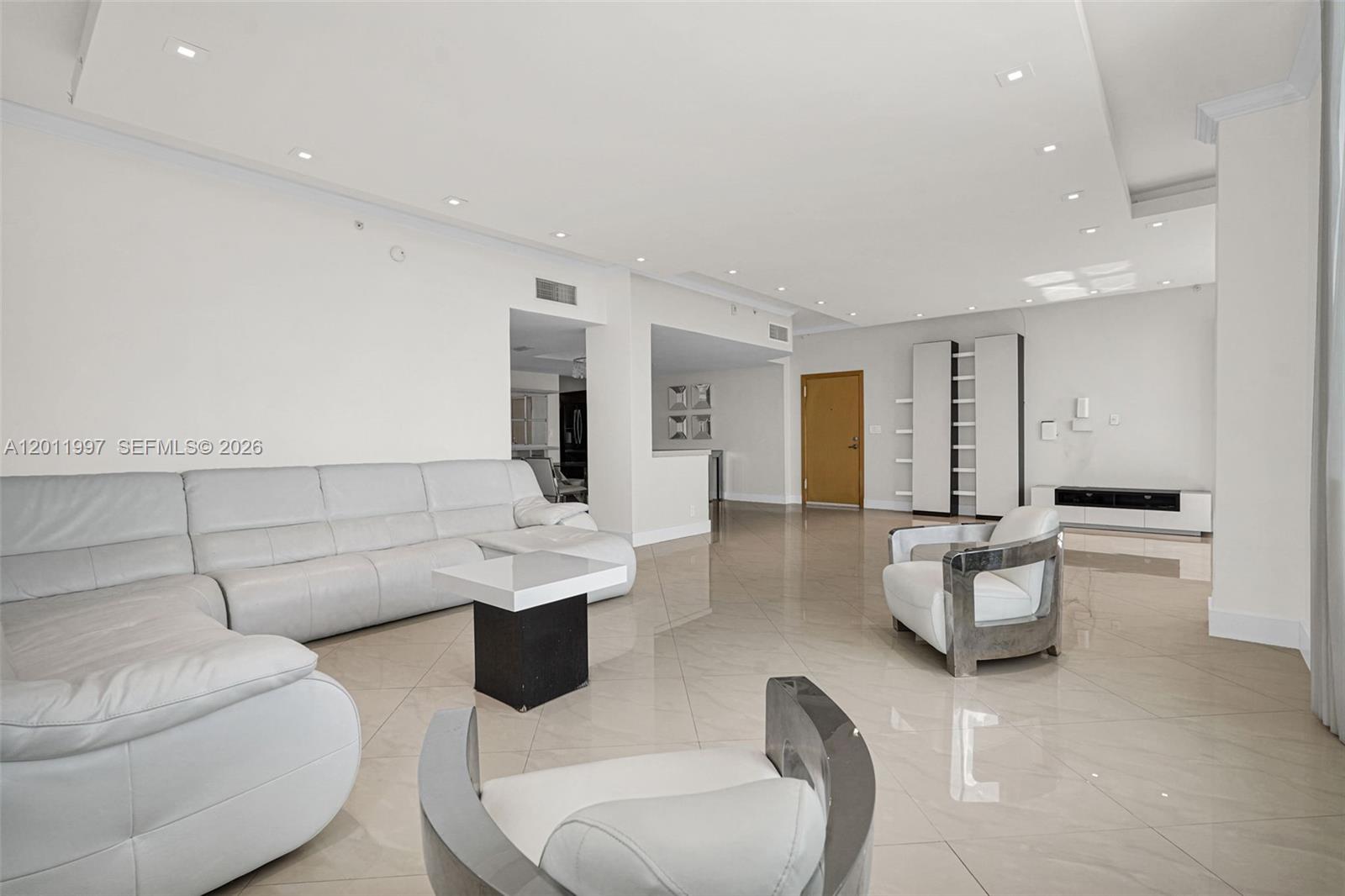 Photo of 3001 Ocean Dr  #1611, Hollywood, Florida, 33019 - 