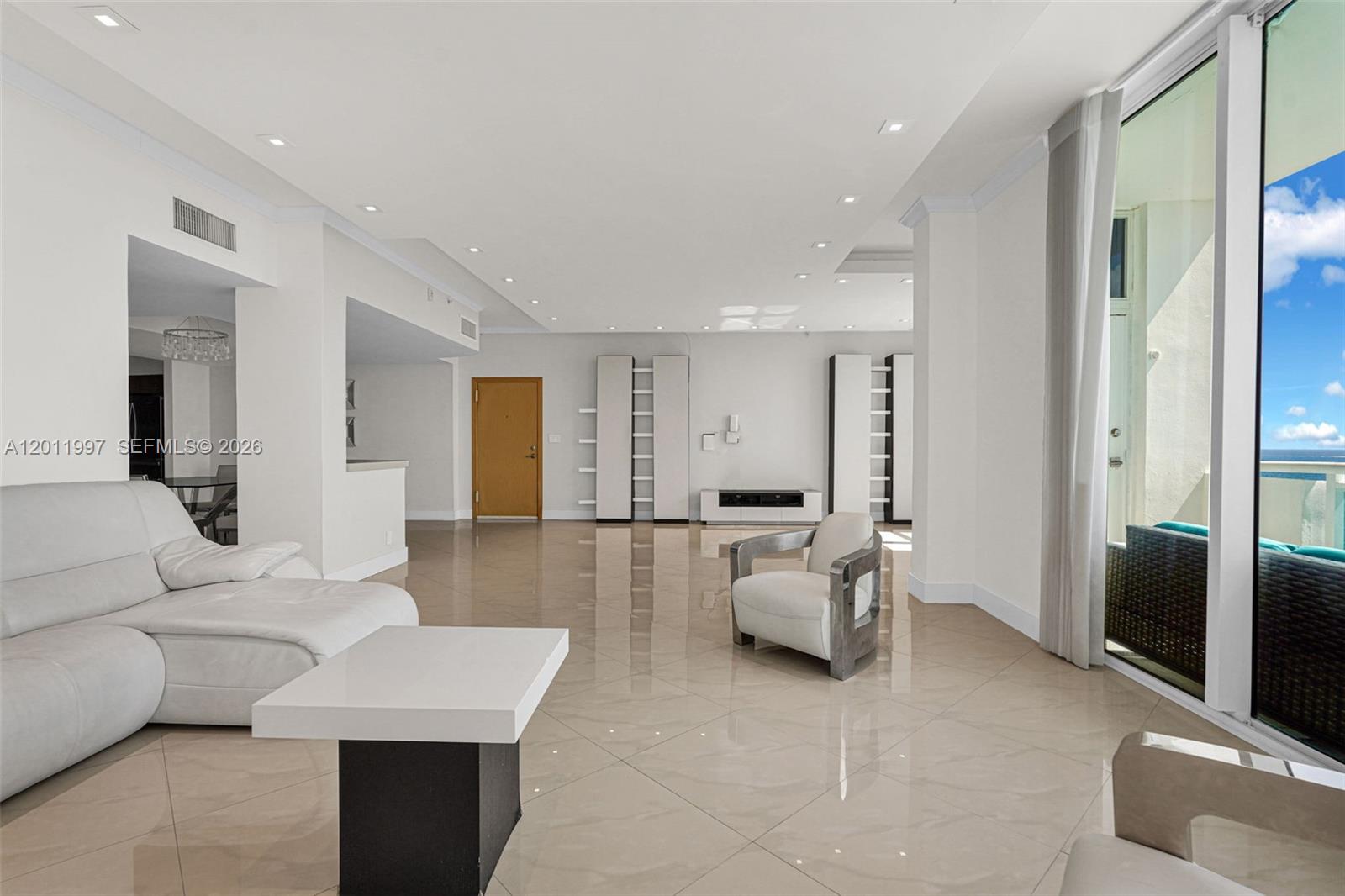 Photo of 3001 Ocean Dr  #1611, Hollywood, Florida, 33019 - 