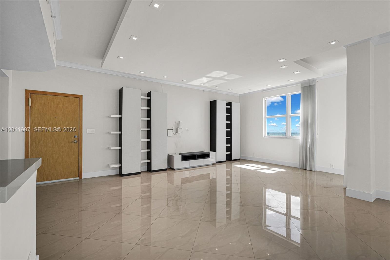 Photo of 3001 Ocean Dr  #1611, Hollywood, Florida, 33019 - 