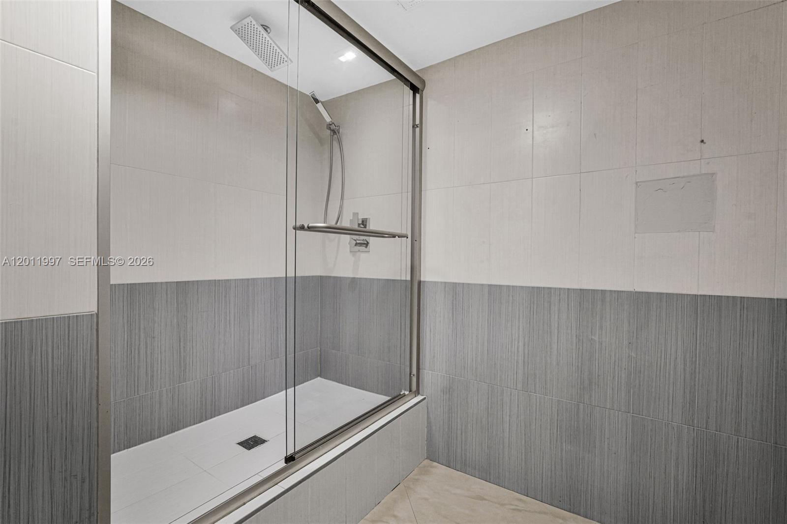 Photo of 3001 Ocean Dr  #1611, Hollywood, Florida, 33019 - 