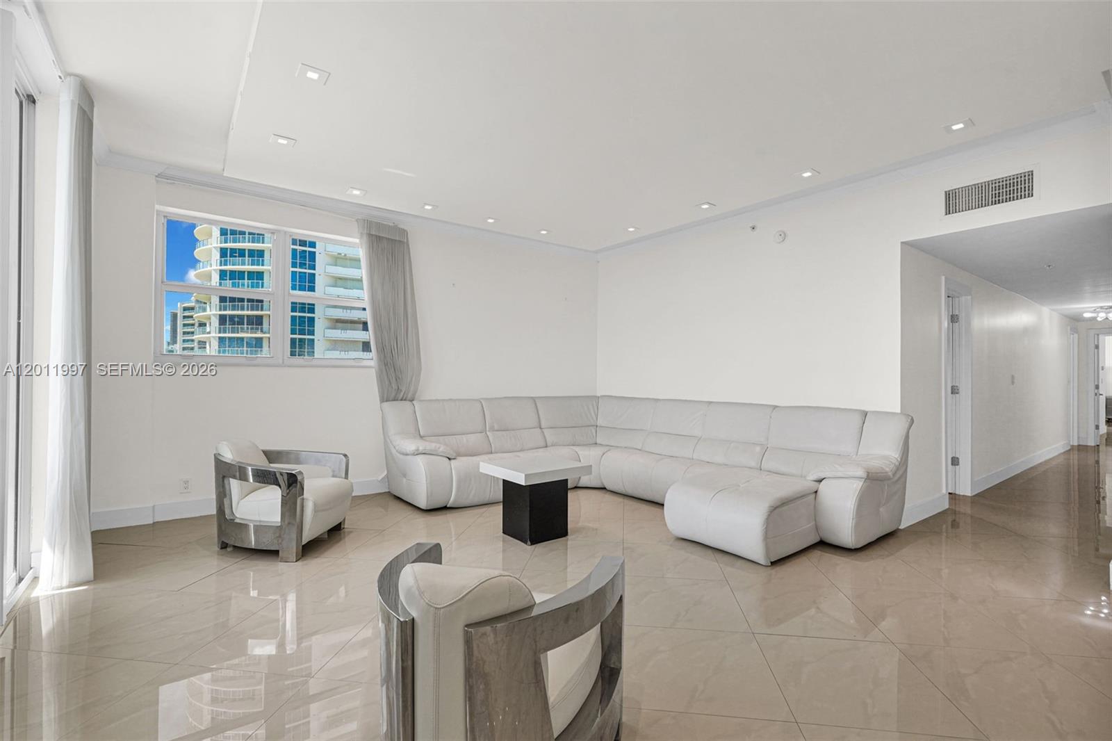 Photo of 3001 Ocean Dr  #1611, Hollywood, Florida, 33019 - 