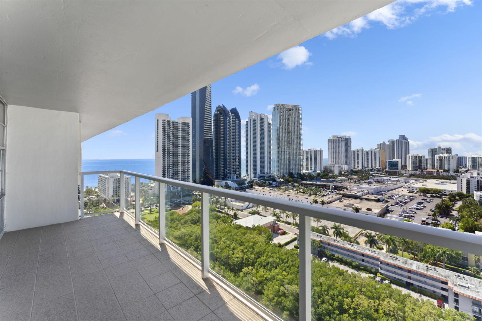 See details 2402 2 / 2 1276 sq. ft. $ 2026-05-18 0 Photo