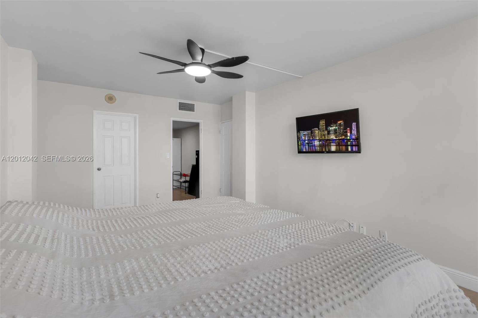 Photo of 500 Three Islands Blvd  #226, Hallandale Beach, Florida, 33009 - 