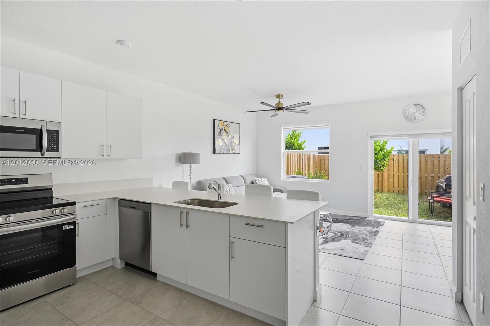 35781 3 / 3 1393 sq. ft. $ 2026-05-03 0 Photo