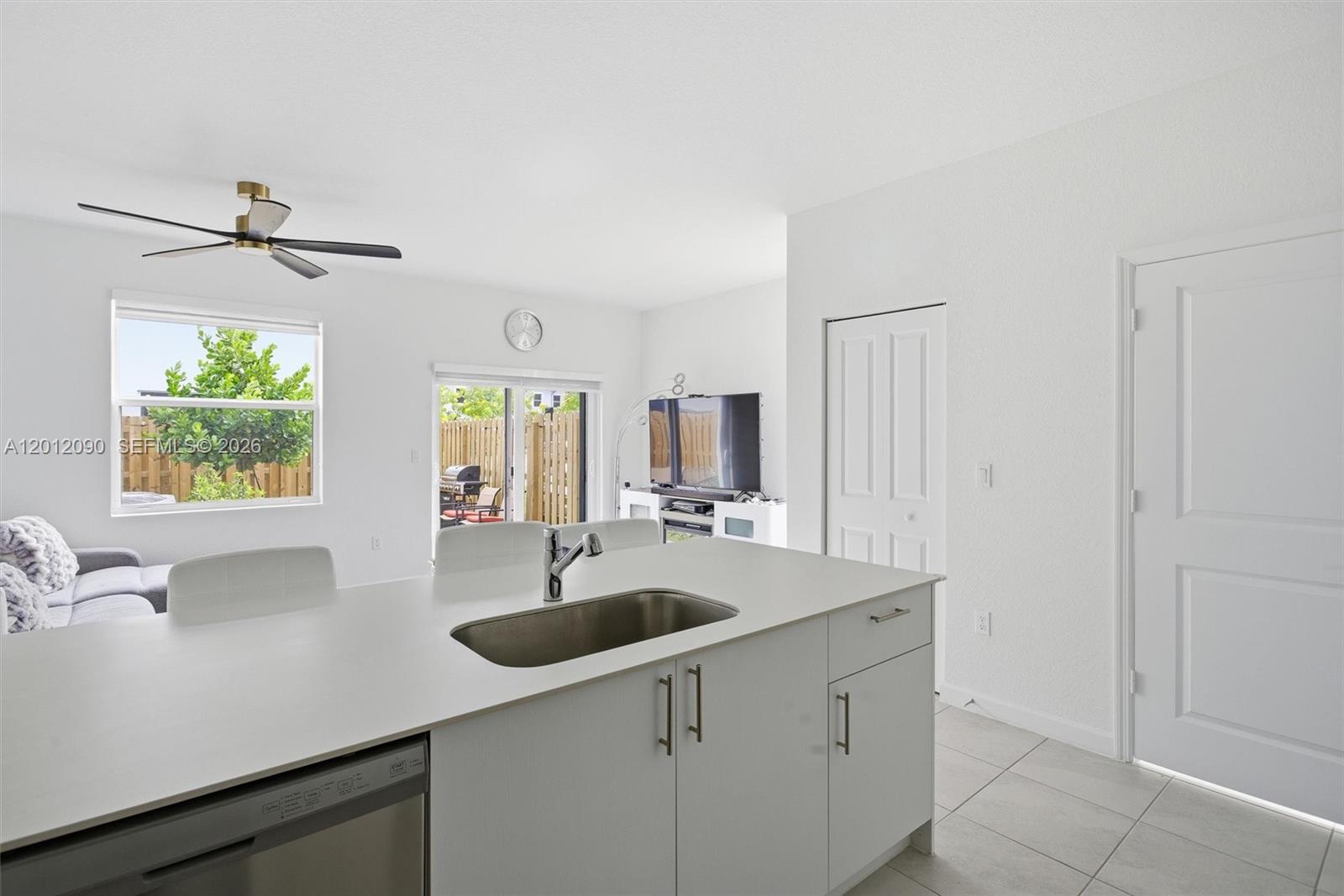 35781 3 / 3 1393 sq. ft. $ 2026-05-03 0 Photo