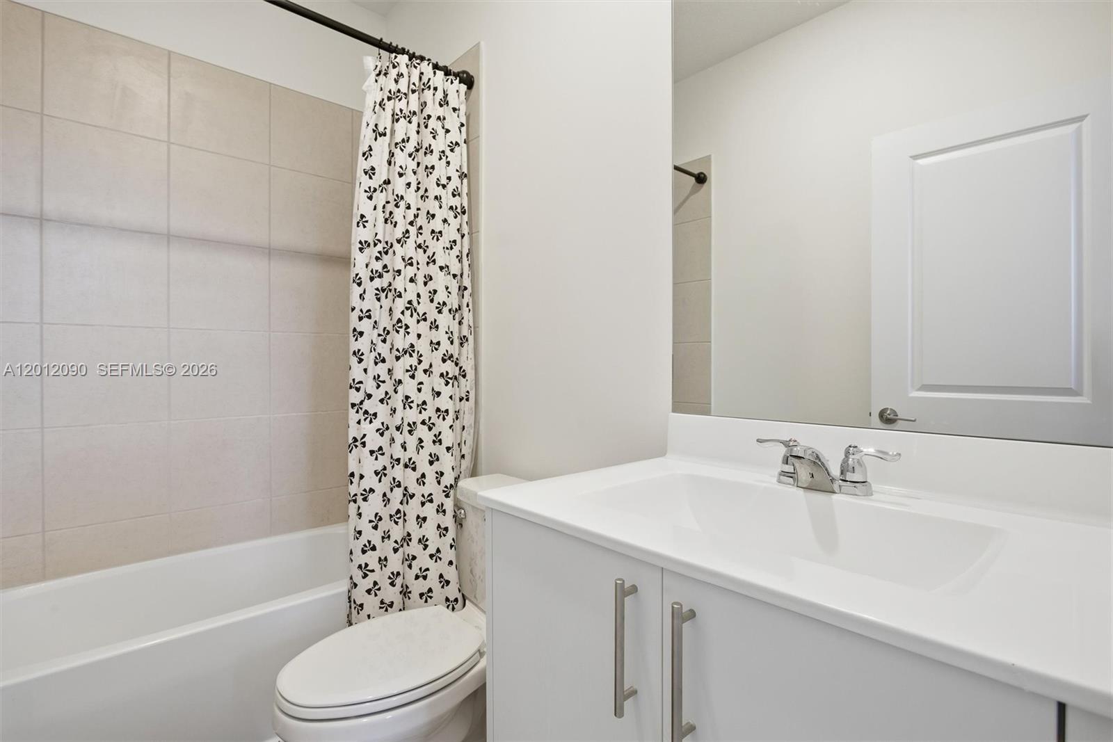 35781 3 / 3 1393 sq. ft. $ 2026-05-03 0 Photo