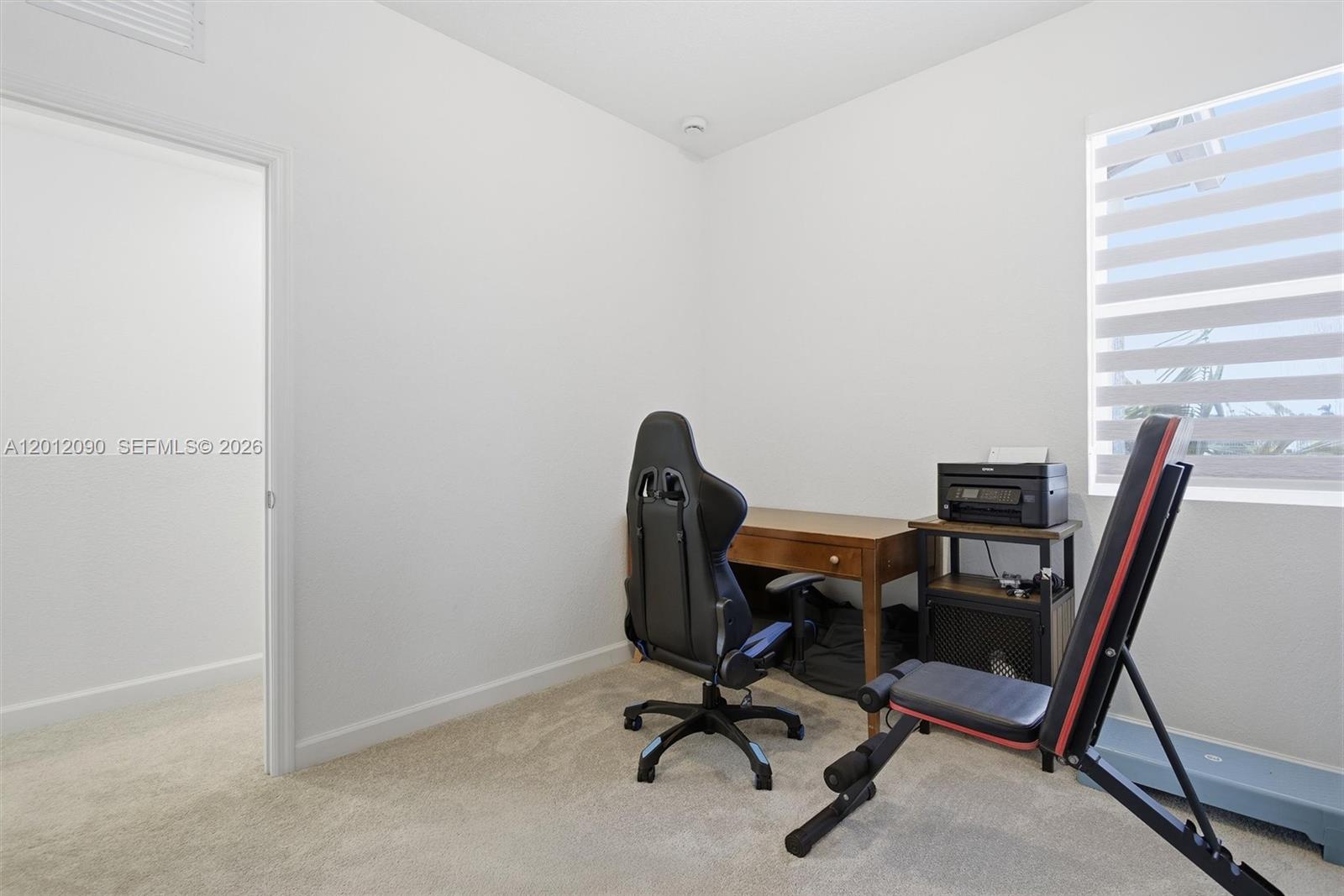 35781 3 / 3 1393 sq. ft. $ 2026-05-03 0 Photo