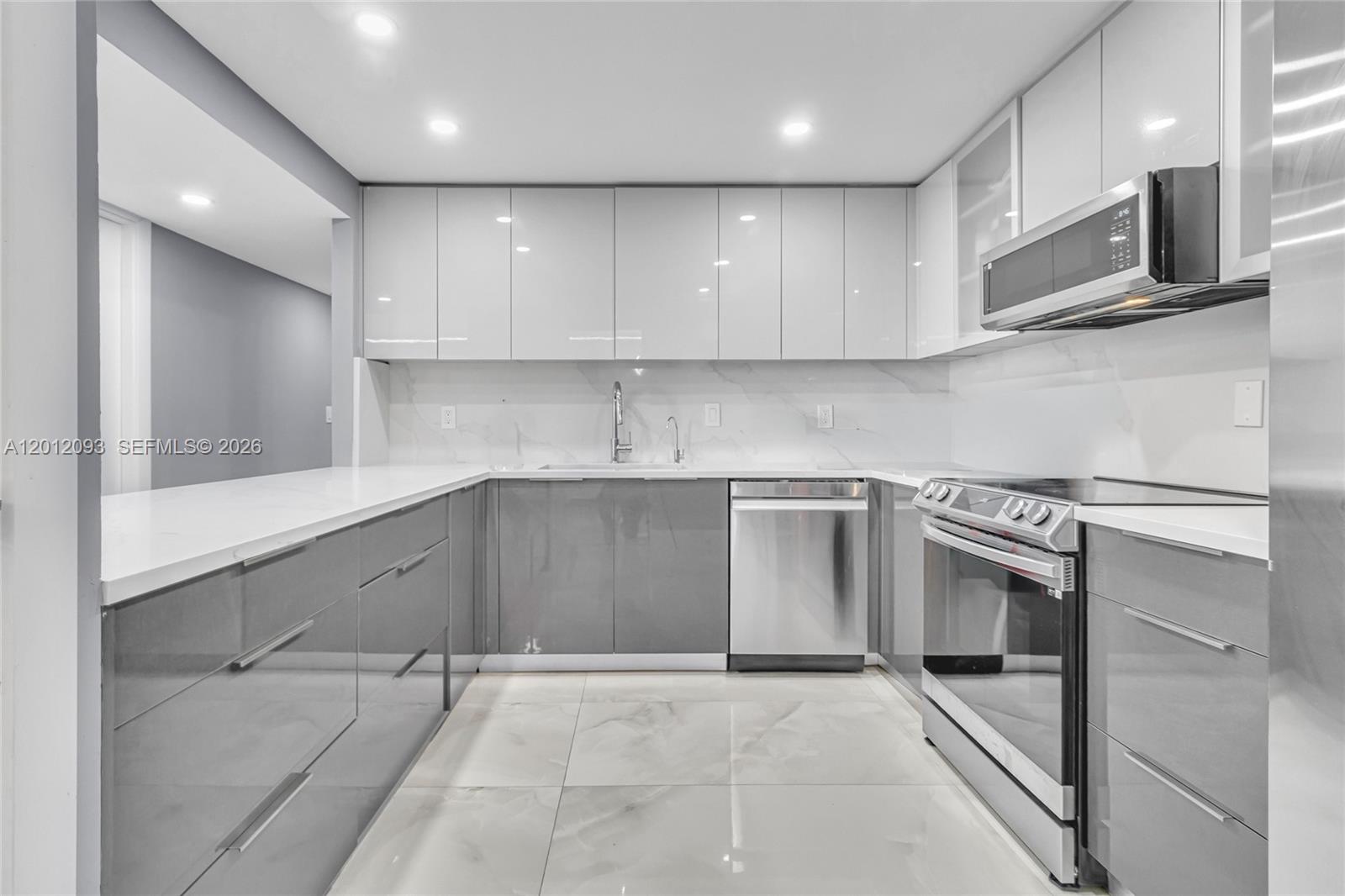 Photo of 3161 Ocean Dr  #1107, Hallandale Beach, Florida, 33009 - 