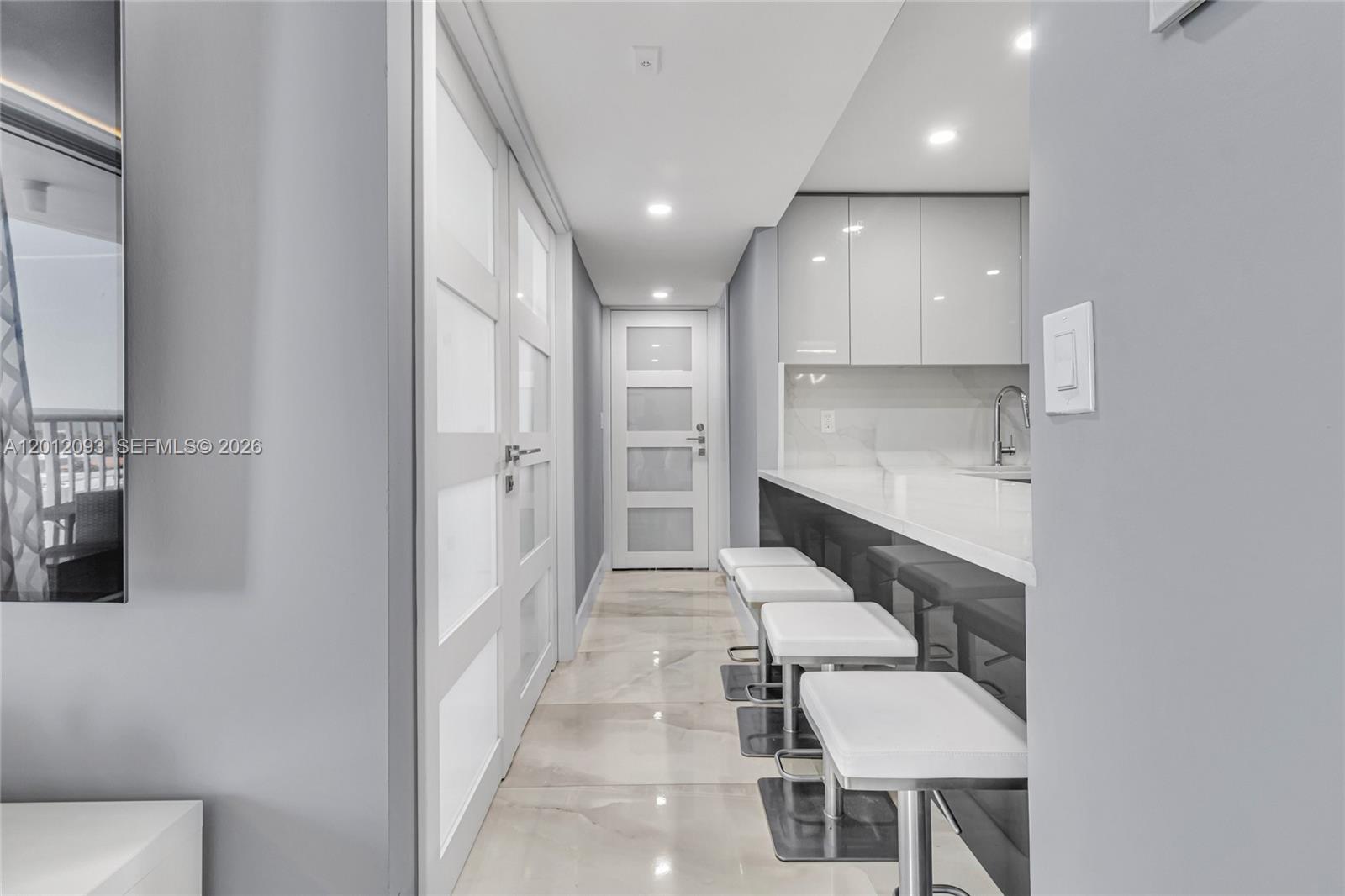 Photo of 3161 Ocean Dr  #1107, Hallandale Beach, Florida, 33009 - 