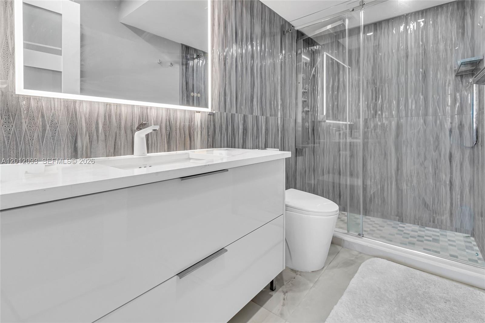 Photo of 3161 Ocean Dr  #1107, Hallandale Beach, Florida, 33009 - 