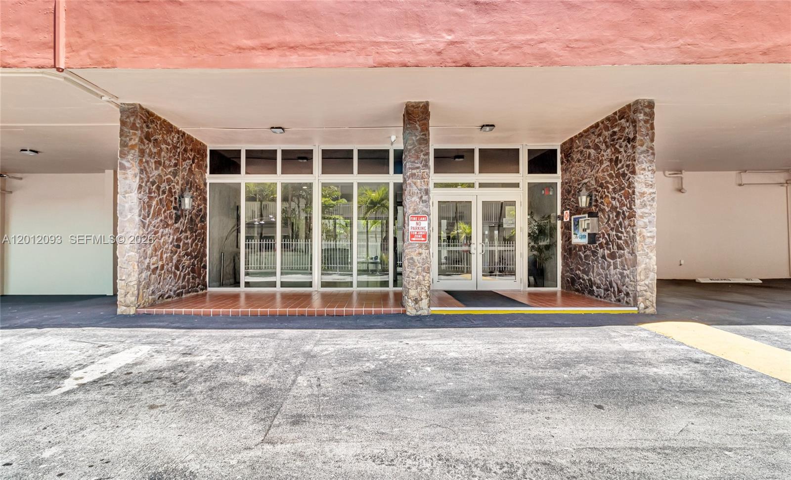Photo of 3161 Ocean Dr  #1107, Hallandale Beach, Florida, 33009 - 