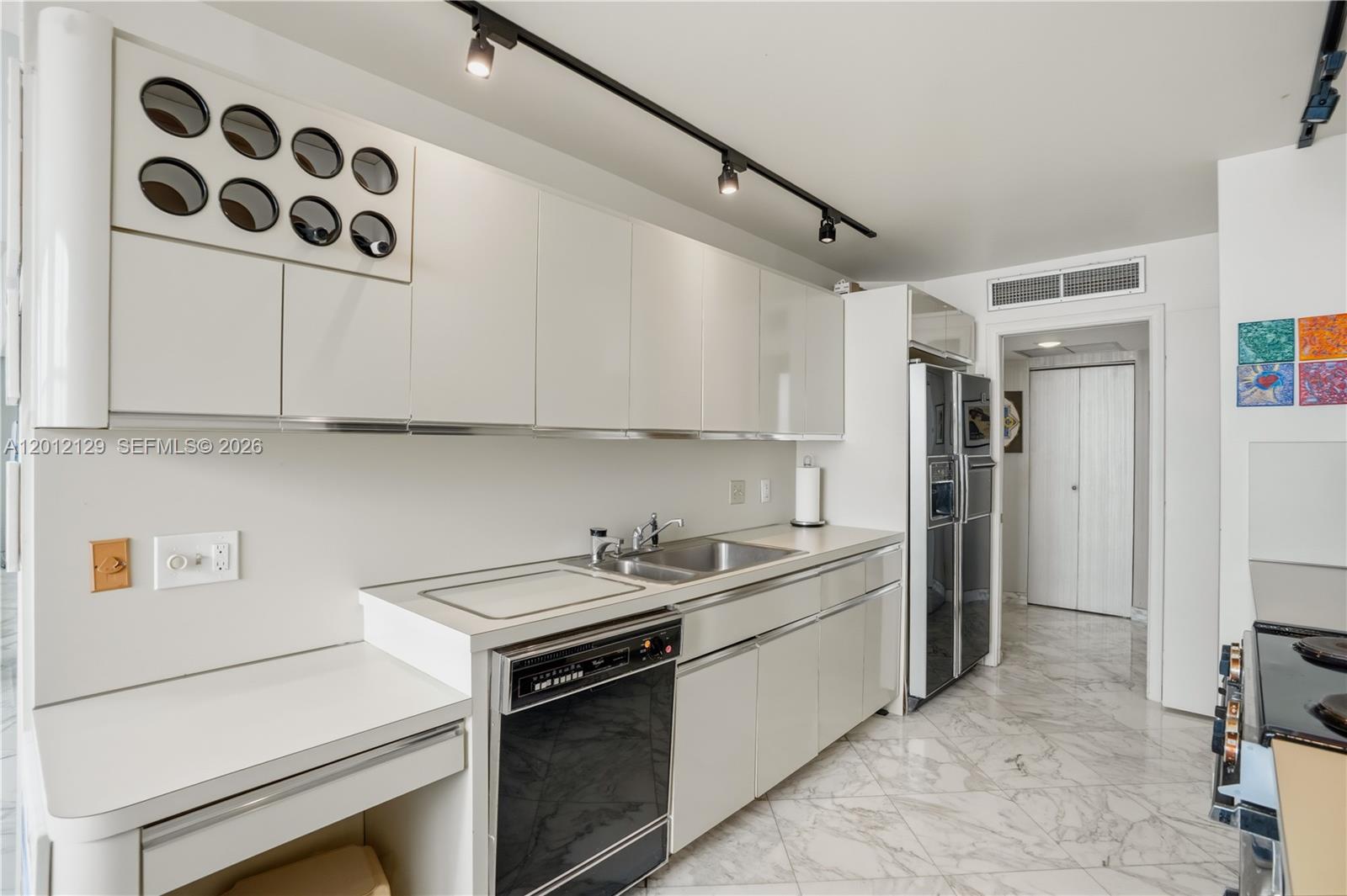 Photo of 2751 Ocean Dr  #1805S, Hollywood, Florida, 33019 - 