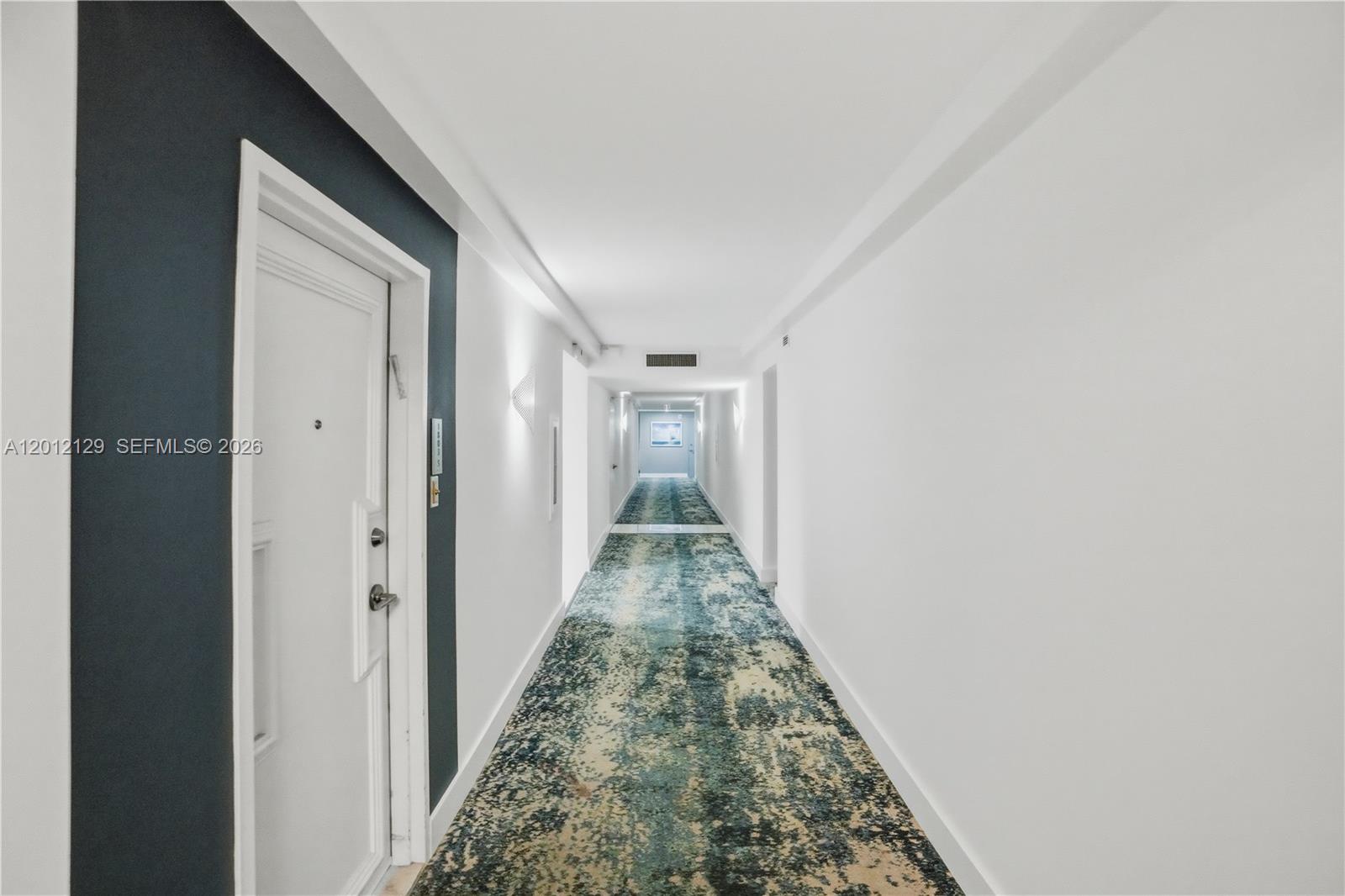 Photo of 2751 Ocean Dr  #1805S, Hollywood, Florida, 33019 - 
