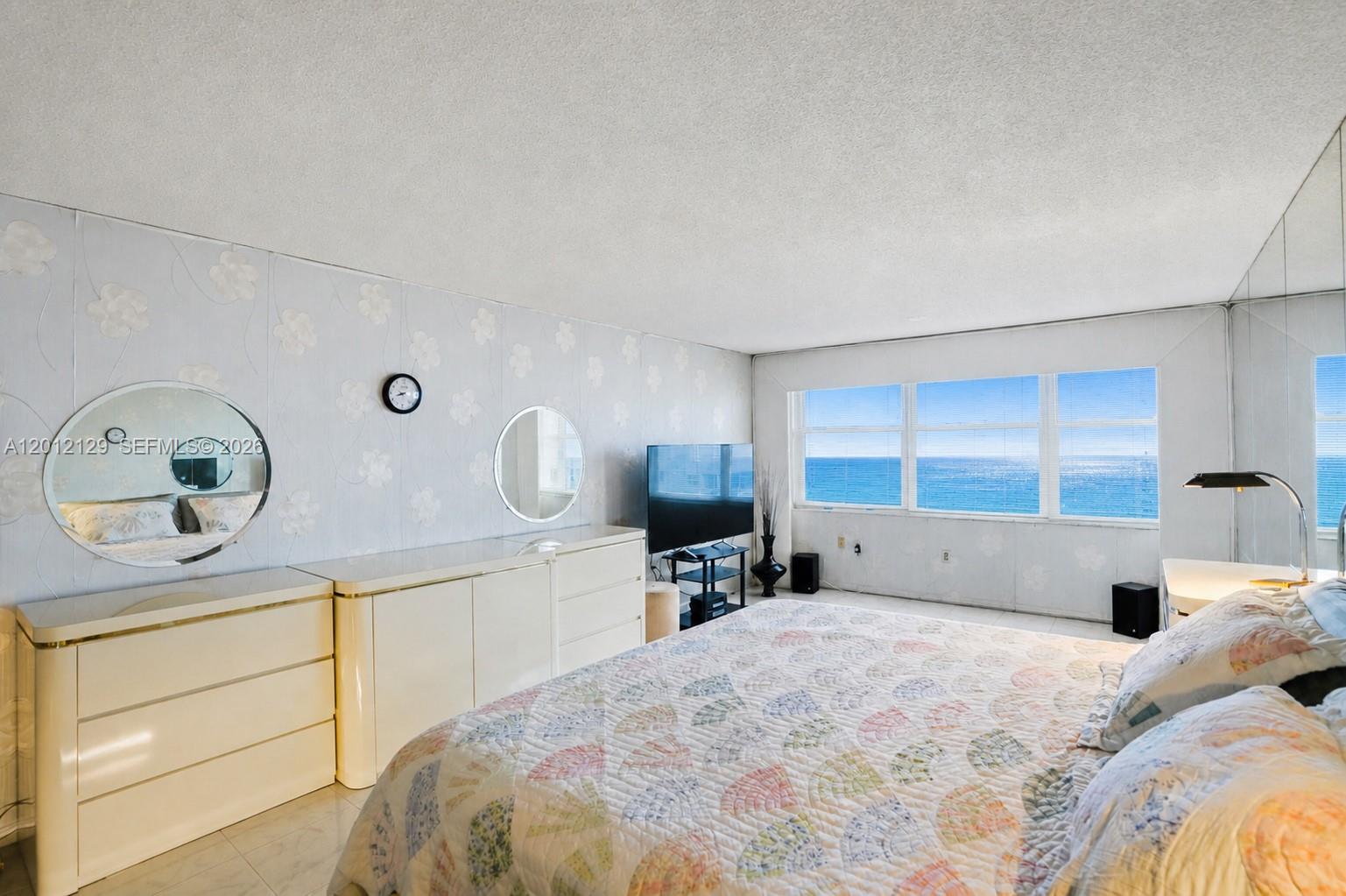 Photo of 2751 Ocean Dr  #1805S, Hollywood, Florida, 33019 - 