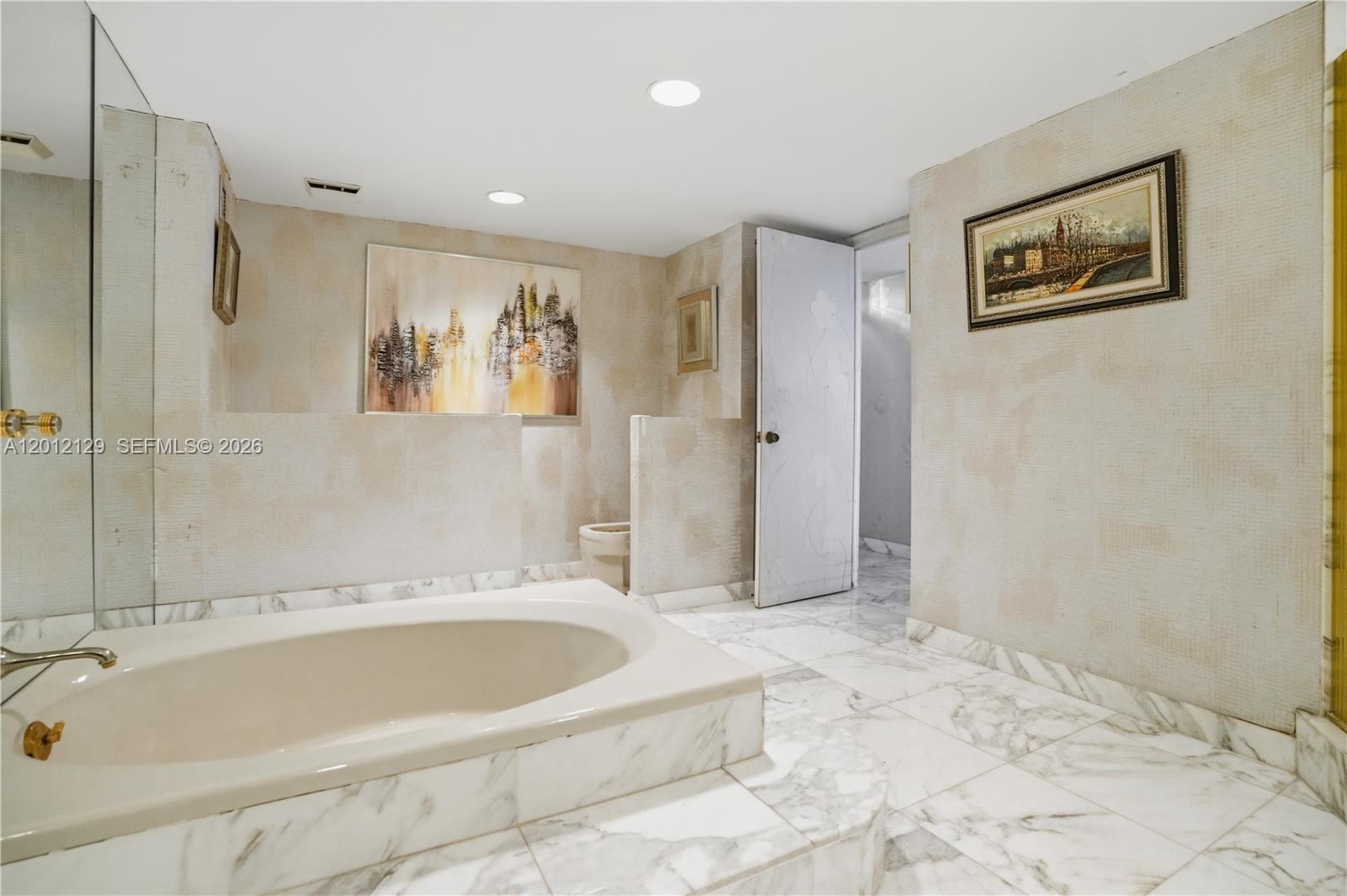 Photo of 2751 Ocean Dr  #1805S, Hollywood, Florida, 33019 - 