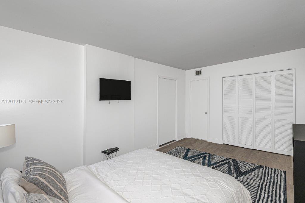 Photo of 2401 Ocean Dr  #604, Hollywood, Florida, 33019 - 