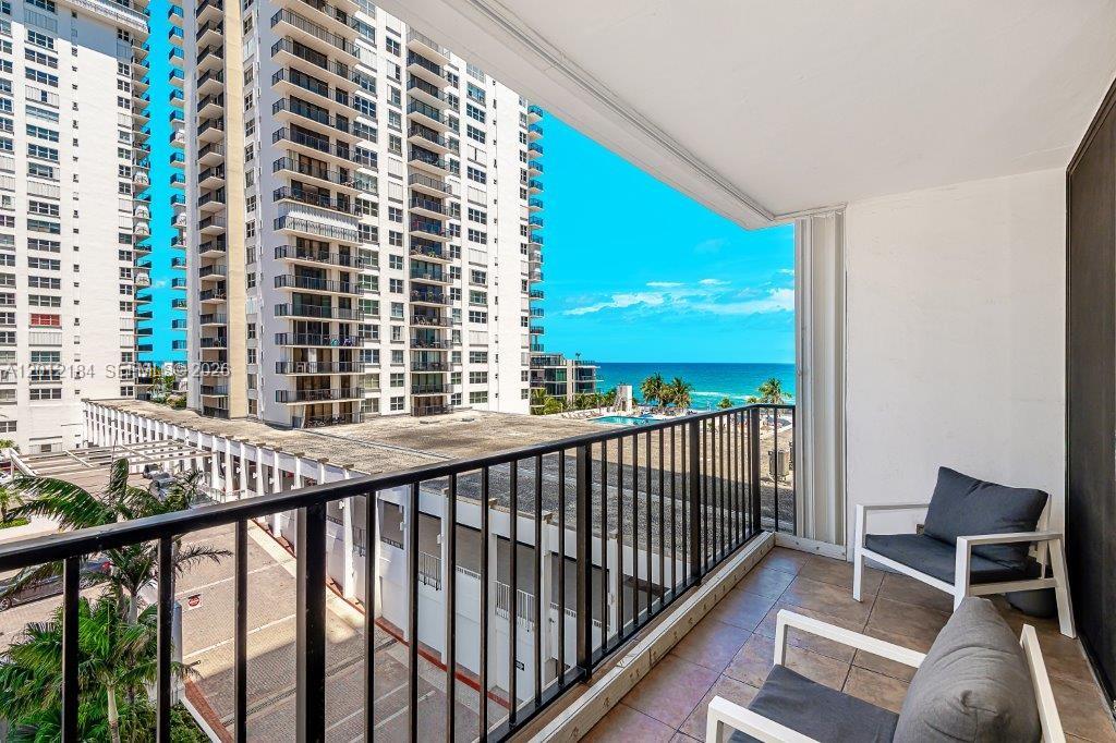 Photo of 2401 Ocean Dr  #604, Hollywood, Florida, 33019 - 