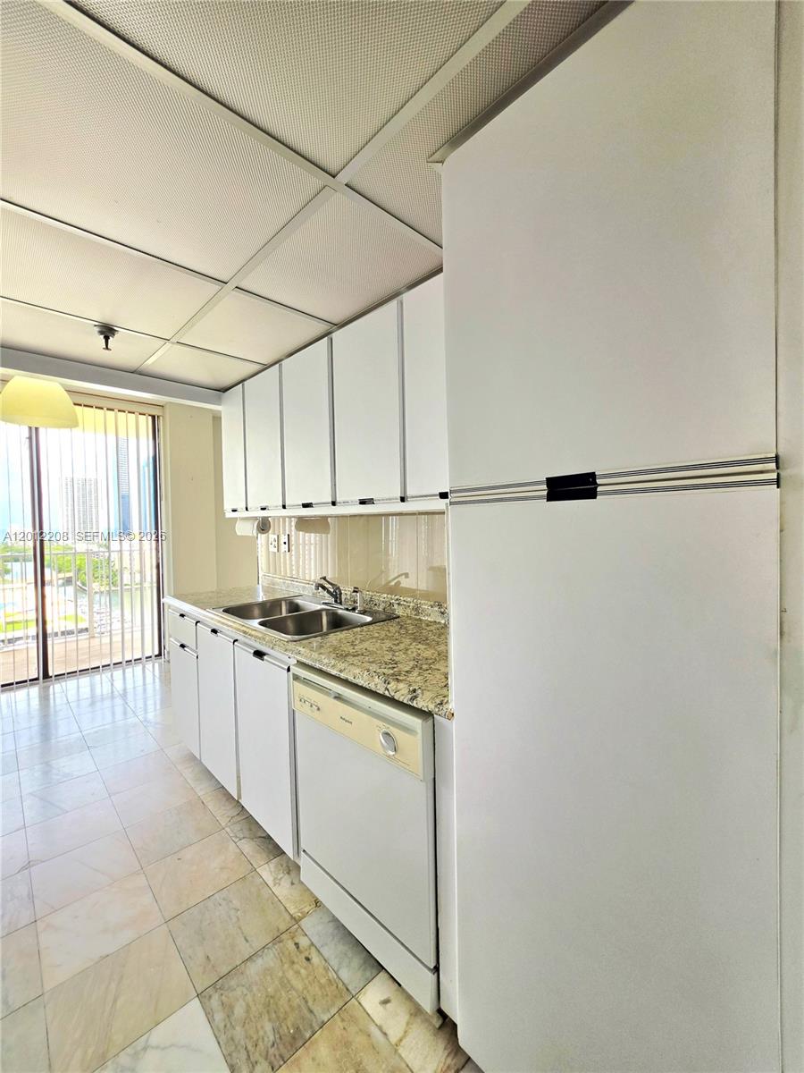 See details 1517 2 / 2 1240 sq. ft. $ 2026-05-04 0 Photo