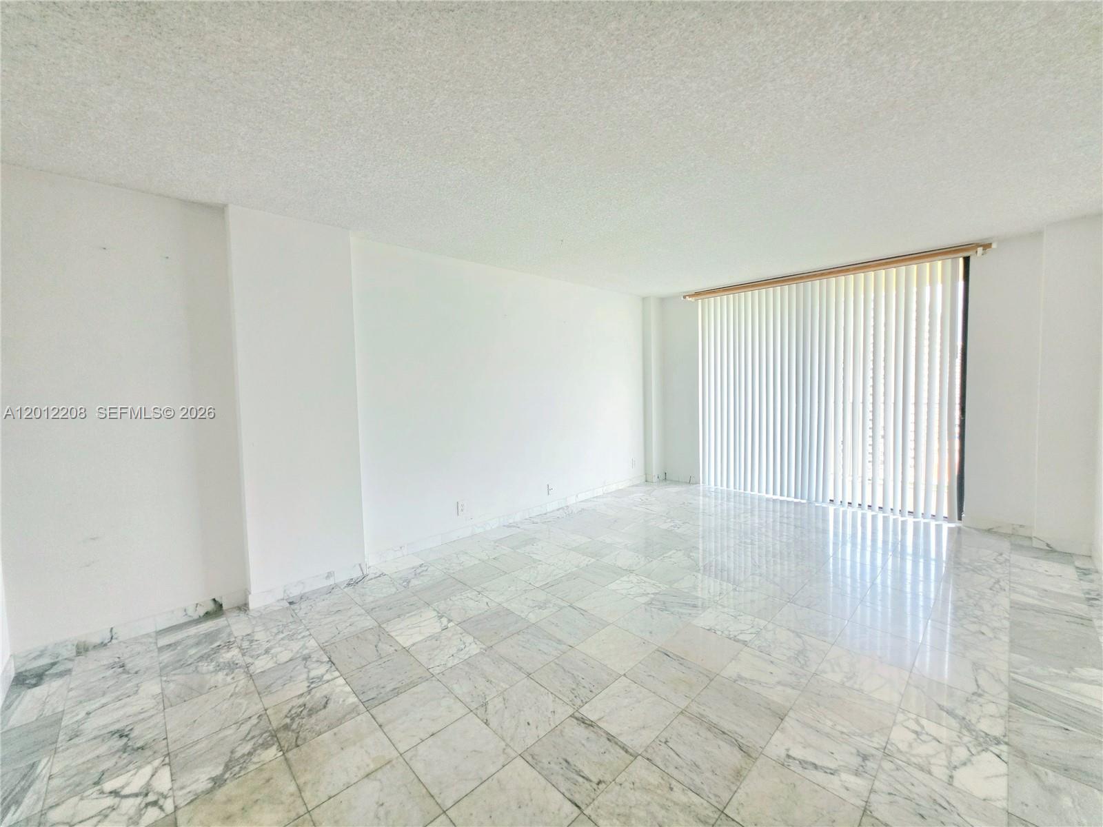 See details 1517 2 / 2 1240 sq. ft. $ 2026-05-04 0 Photo