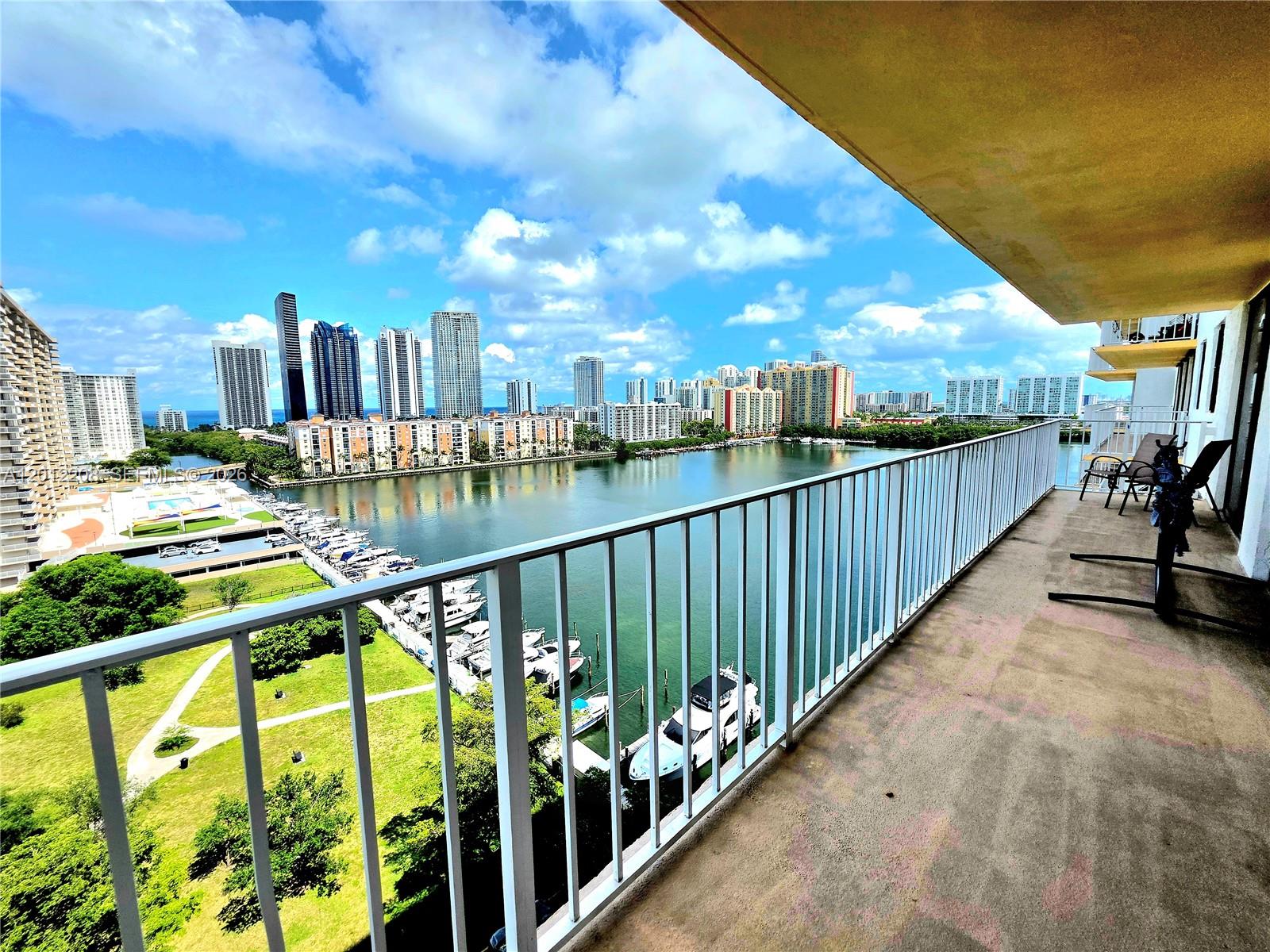 See details 1517 2 / 2 1240 sq. ft. $ 2026-05-04 0 Photo