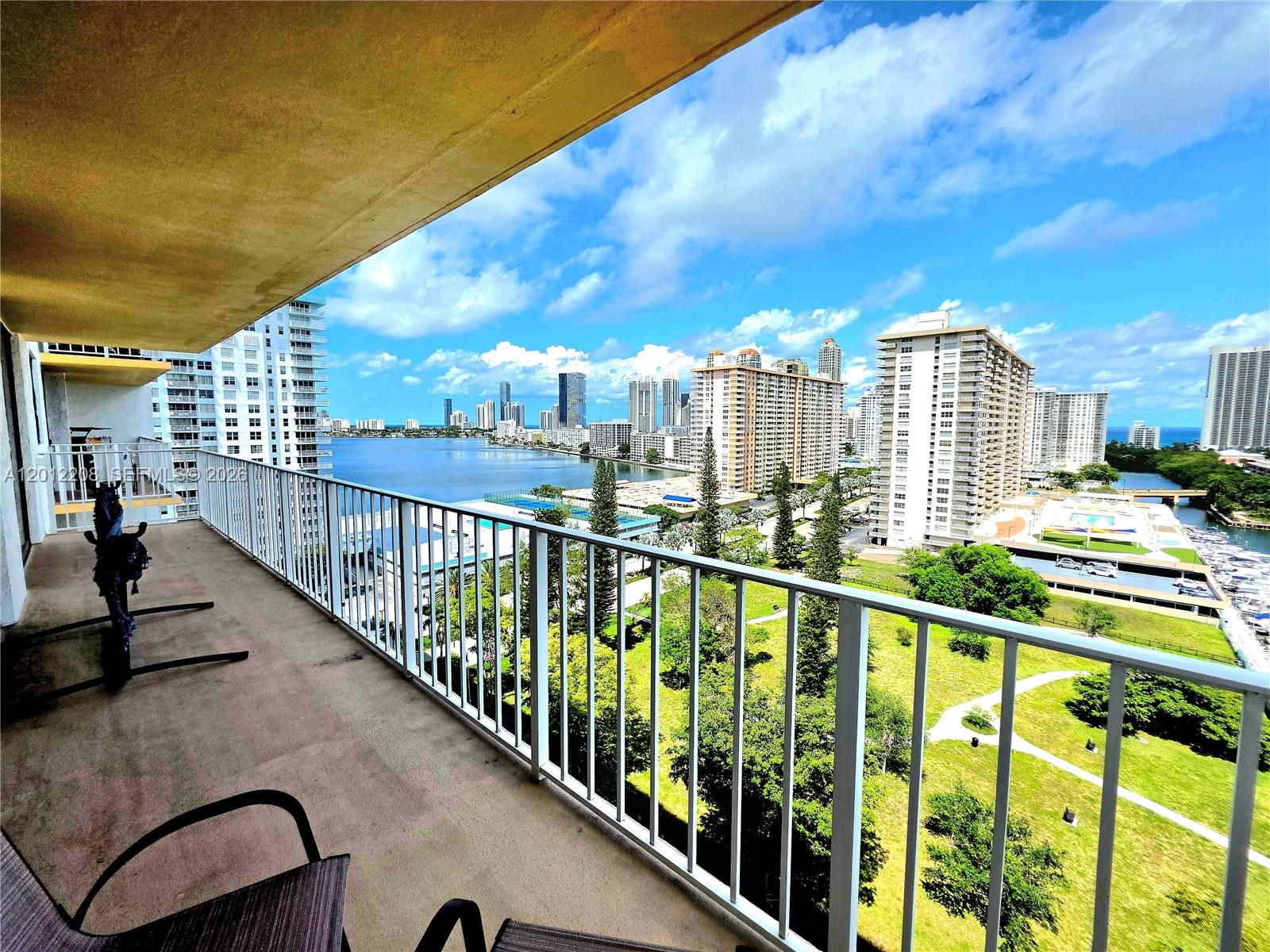 See details 1517 2 / 2 1240 sq. ft. $ 2026-05-04 0 Photo