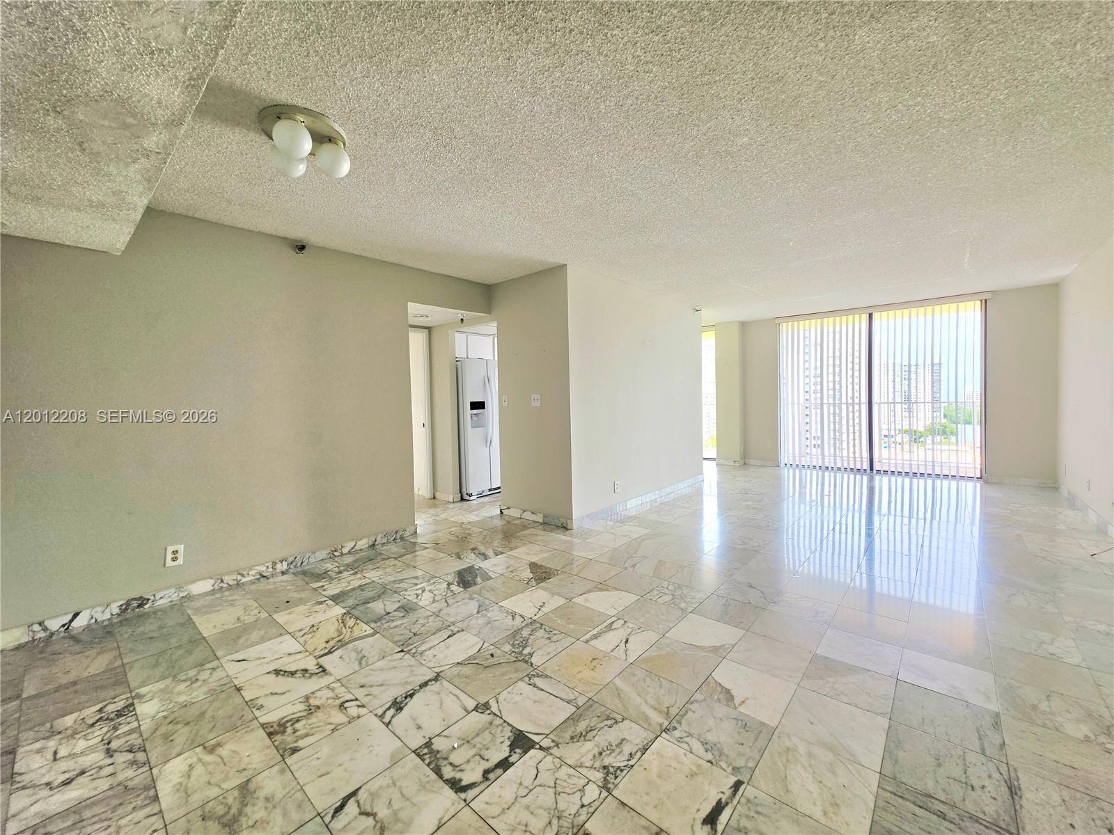 See details 1517 2 / 2 1240 sq. ft. $ 2026-05-04 0 Photo