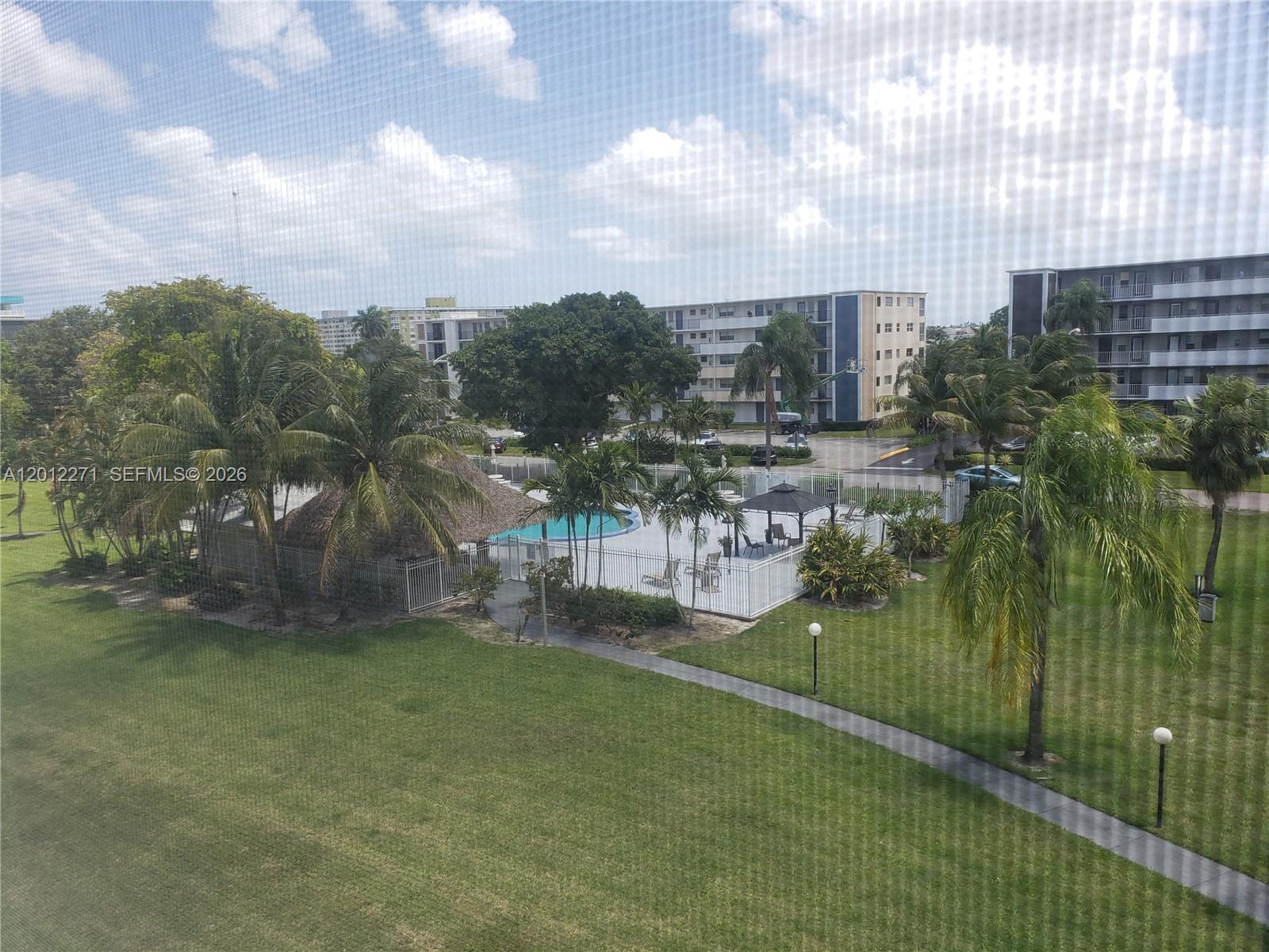 See details 404 1 / 2 775 sq. ft. $ 2026-05-04 0 Photo
