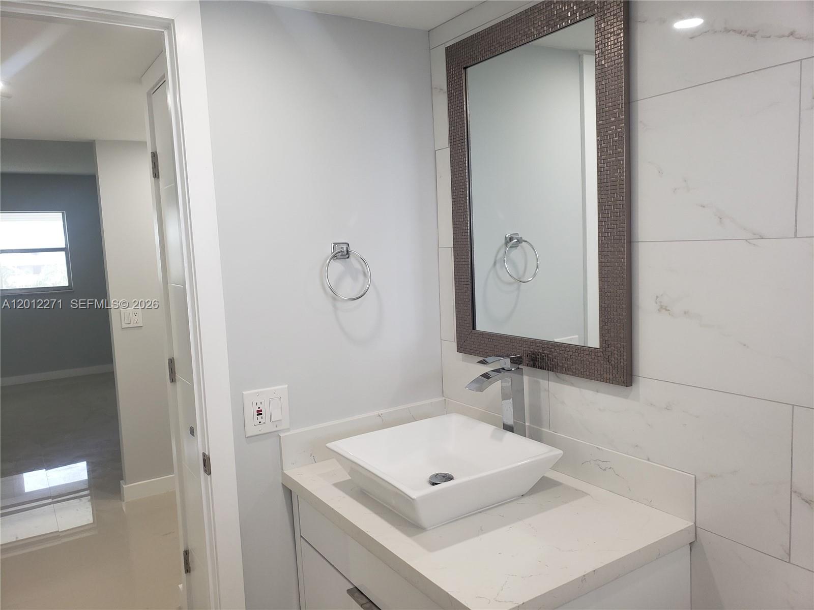 See details 404 1 / 2 775 sq. ft. $ 2026-05-04 0 Photo