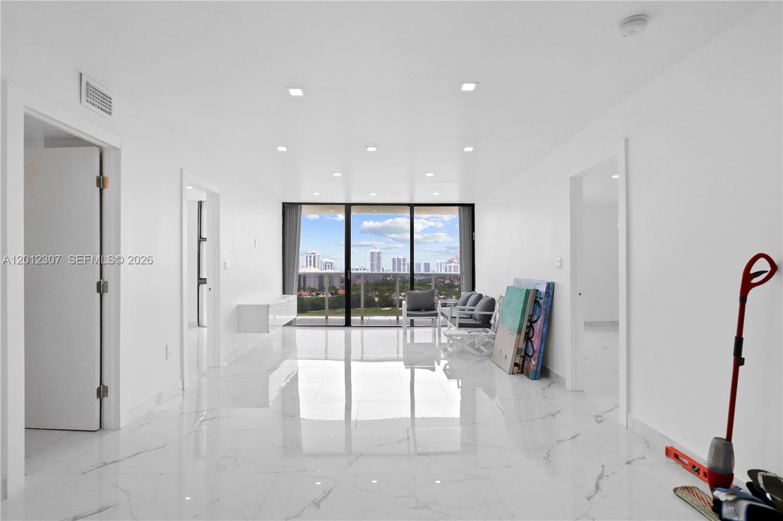 Photo of 3675 Country Club Dr #2008, Aventura, Florida, 33180 -