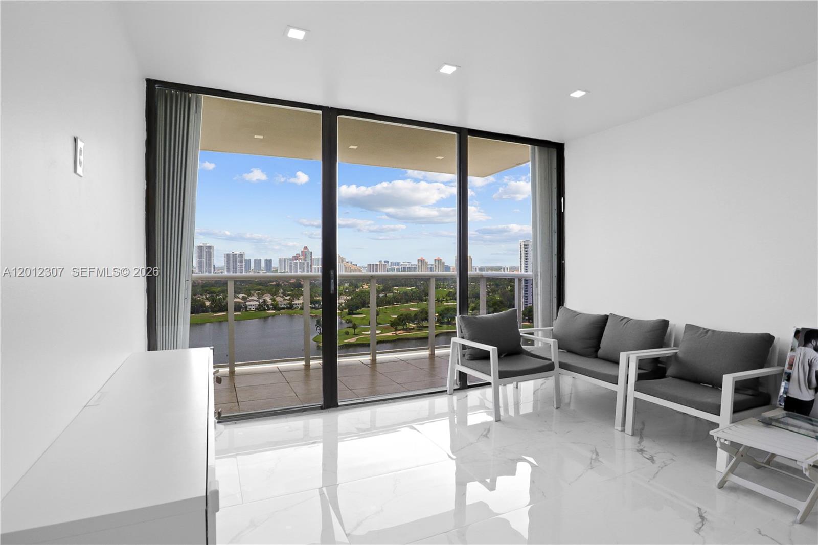 Photo of 3675 Country Club Dr #2008, Aventura, Florida, 33180 -