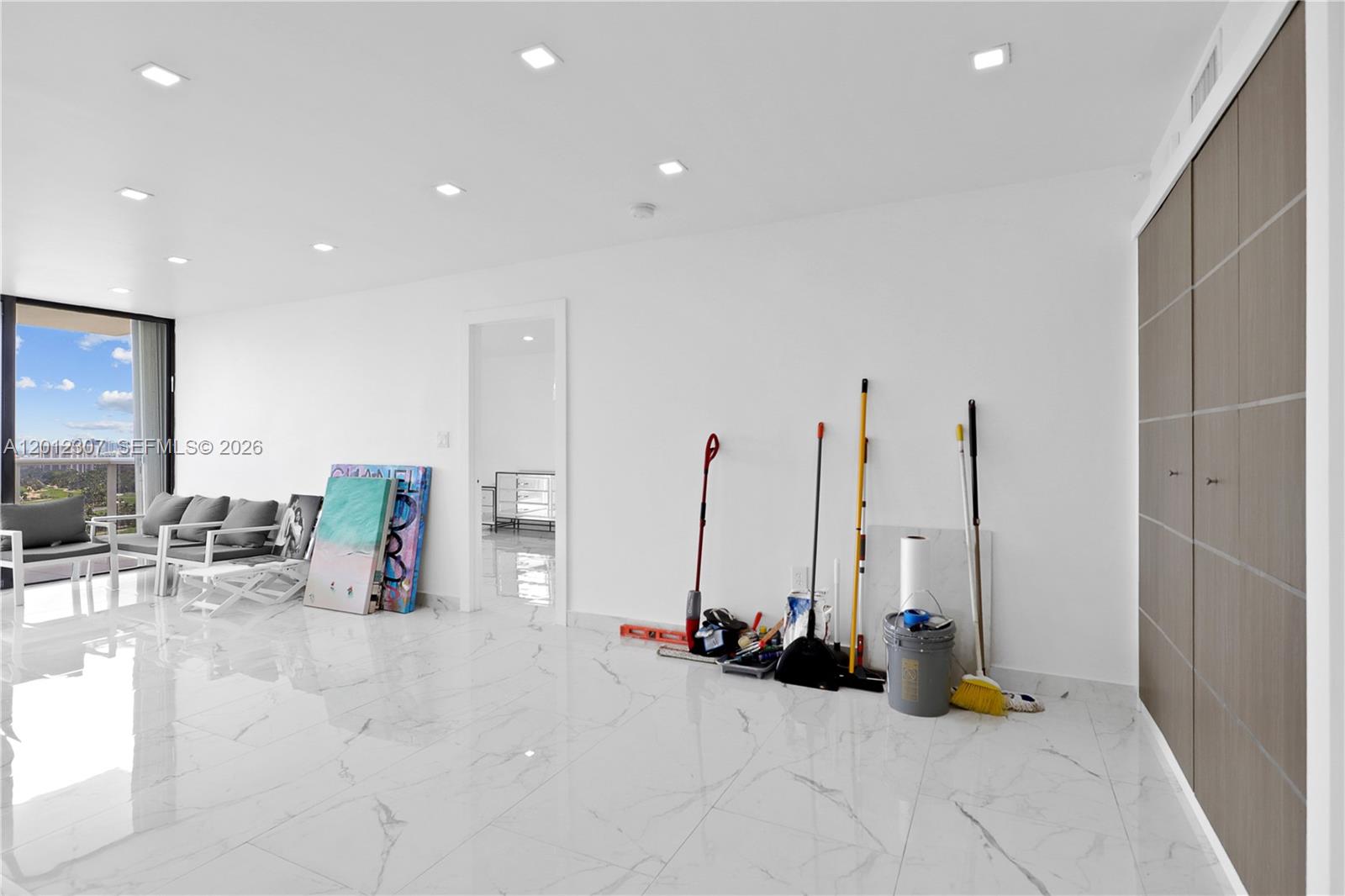 Photo of 3675 Country Club Dr #2008, Aventura, Florida, 33180 -