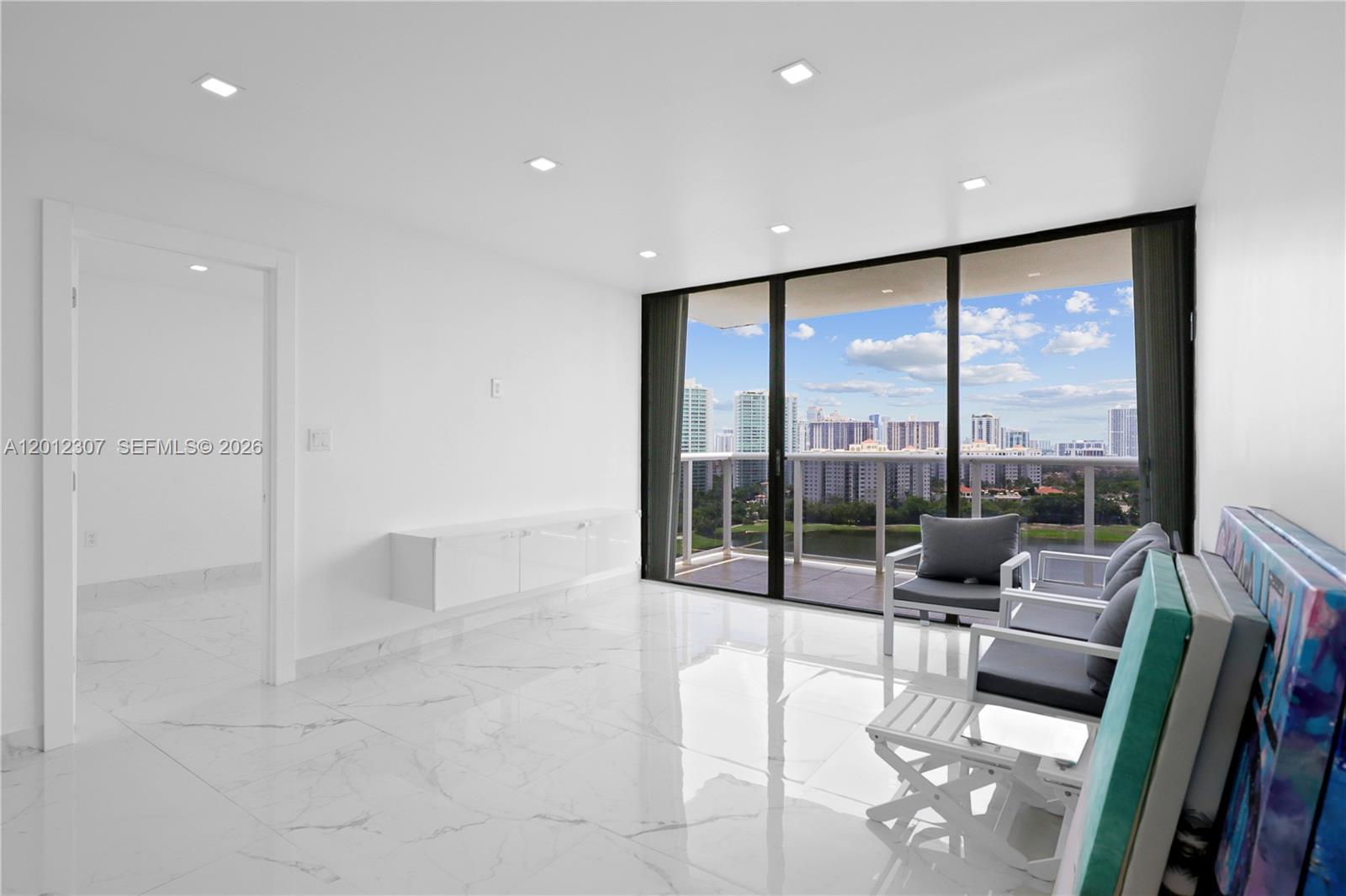 Photo of 3675 Country Club Dr #2008, Aventura, Florida, 33180 -