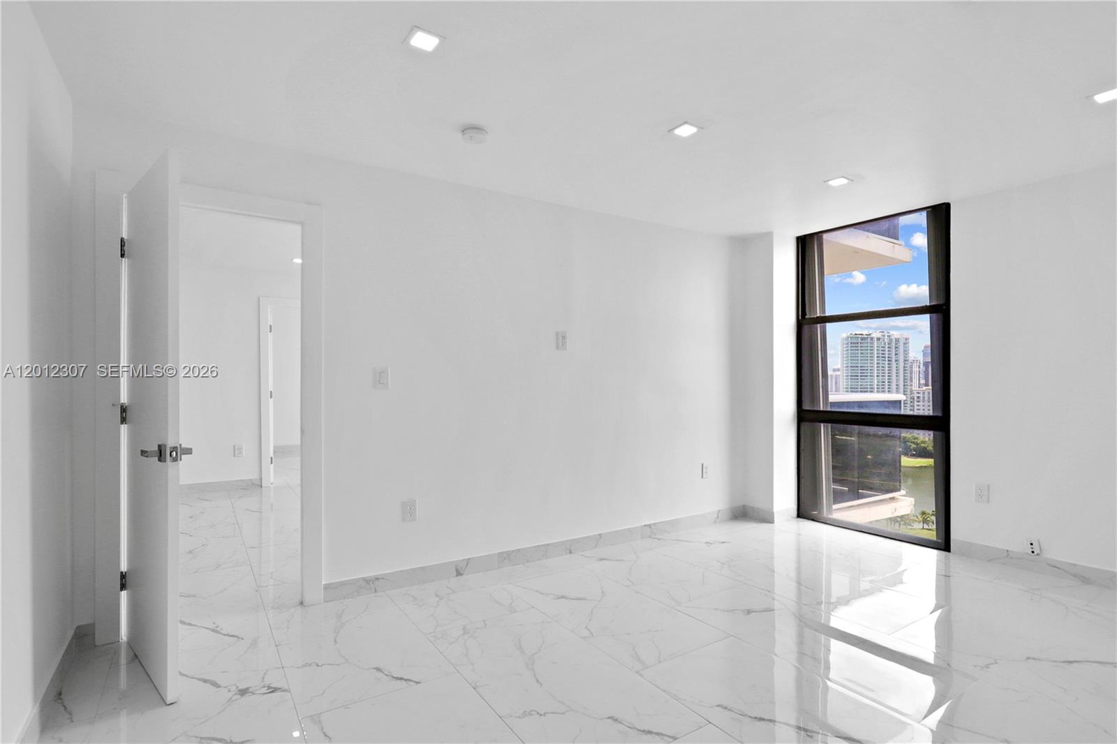Photo of 3675 Country Club Dr #2008, Aventura, Florida, 33180 - Master Bedroom