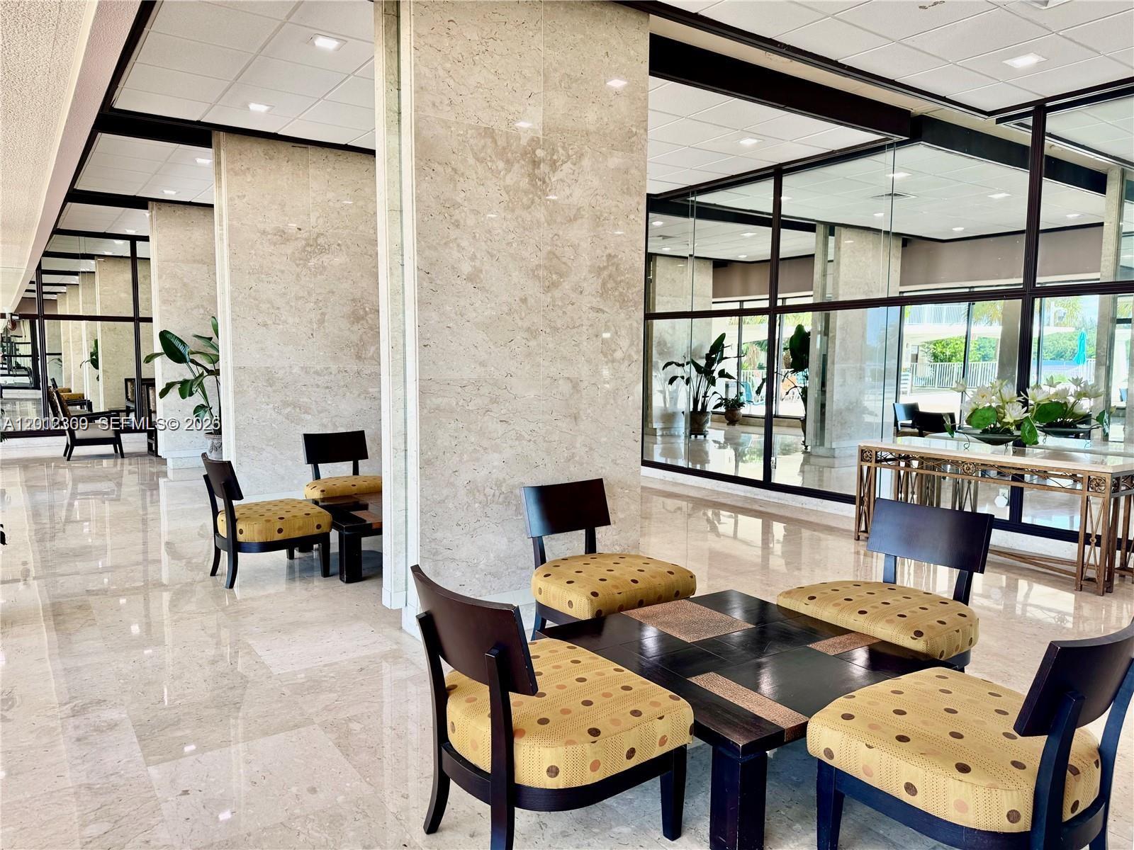 See details 1903 1 / 2 762 sq. ft. $ 2026-05-04 0 Photo