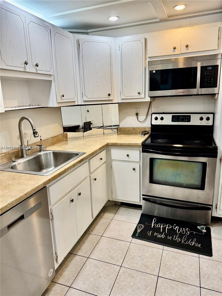 See details 1903 1 / 2 762 sq. ft. $ 2026-05-04 0 Photo