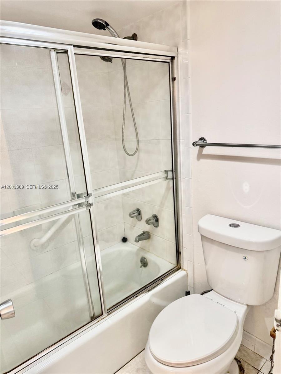 See details 1903 1 / 2 762 sq. ft. $ 2026-05-04 0 Photo
