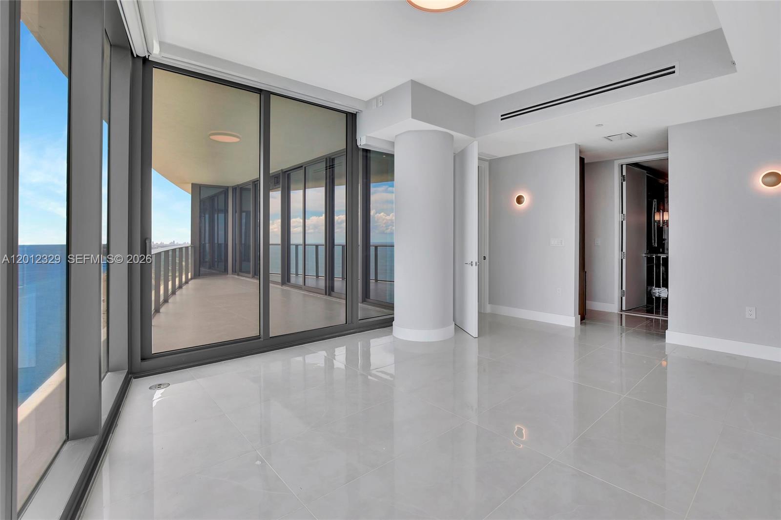 3804 2 / 3 1571 sq. ft. $ 2026-05-04 0 Photo