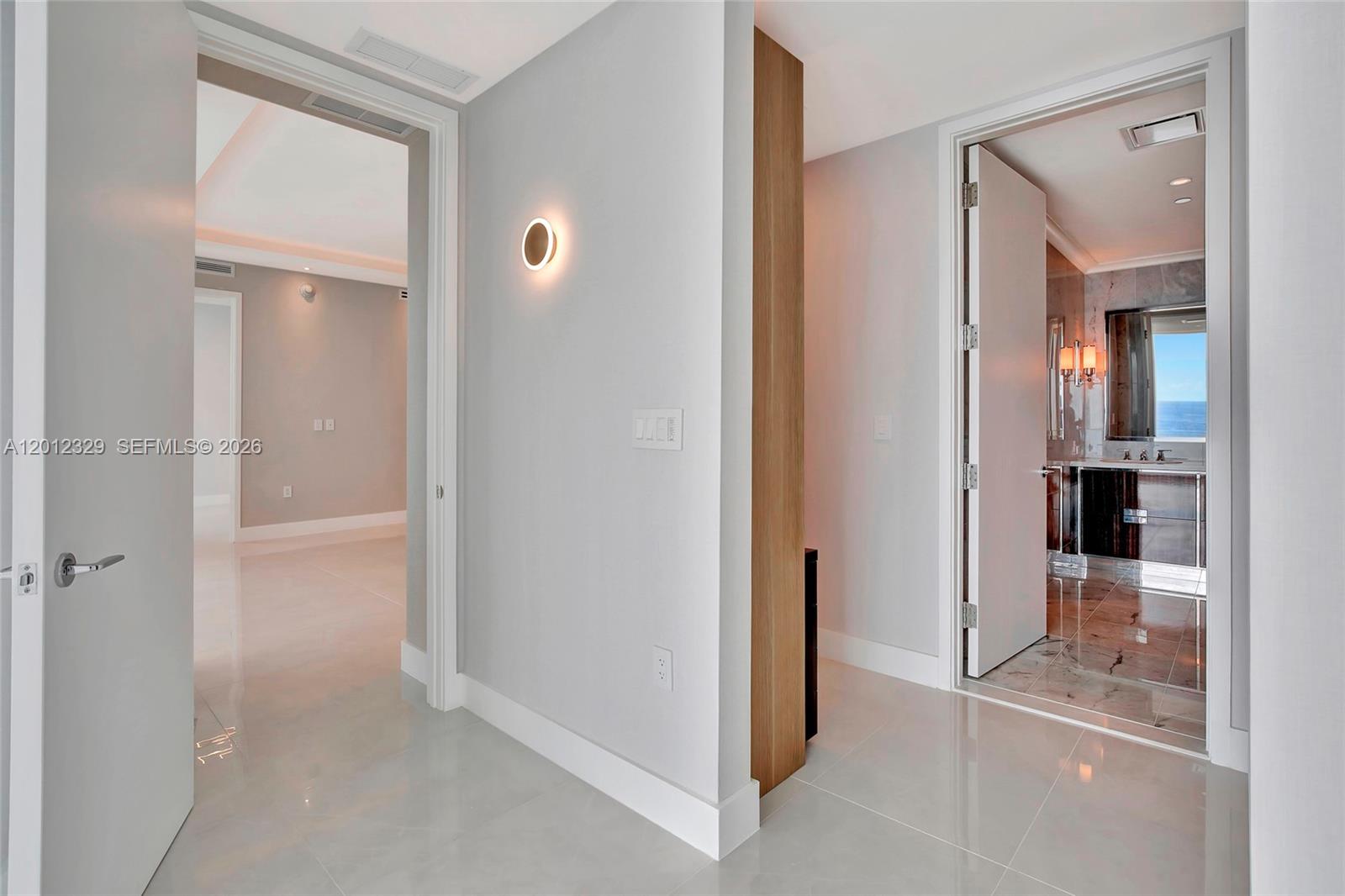 3804 2 / 3 1571 sq. ft. $ 2026-05-04 0 Photo