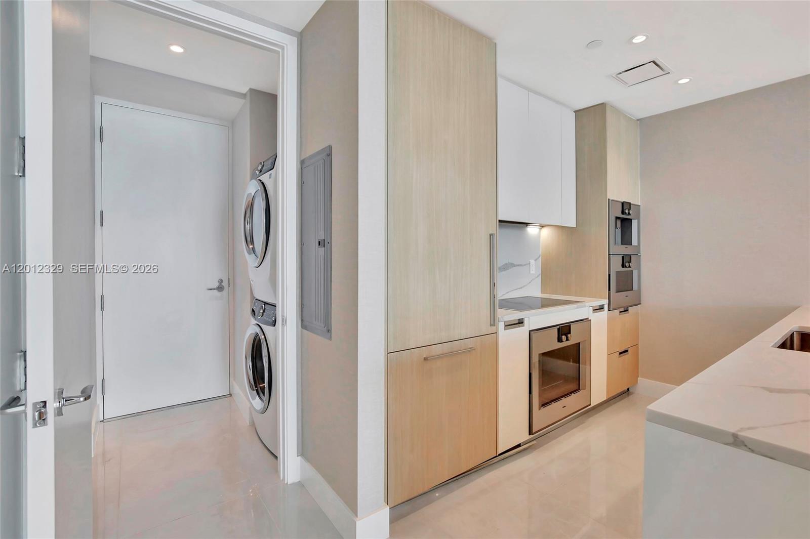 3804 2 / 3 1571 sq. ft. $ 2026-05-04 0 Photo