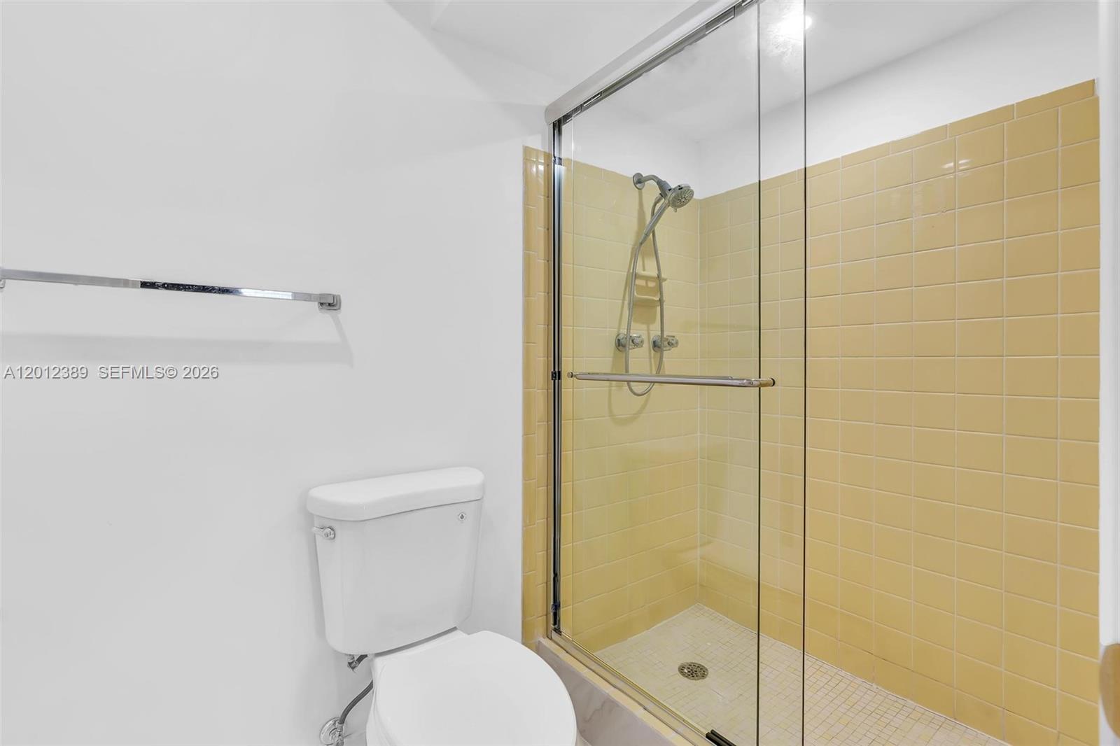 Photo of 218 12th Ave #302, Hallandale Beach, Florida, 33009 -