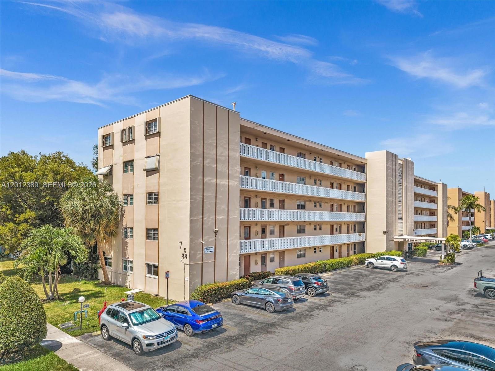 Photo of 218 12th Ave #302, Hallandale Beach, Florida, 33009 -