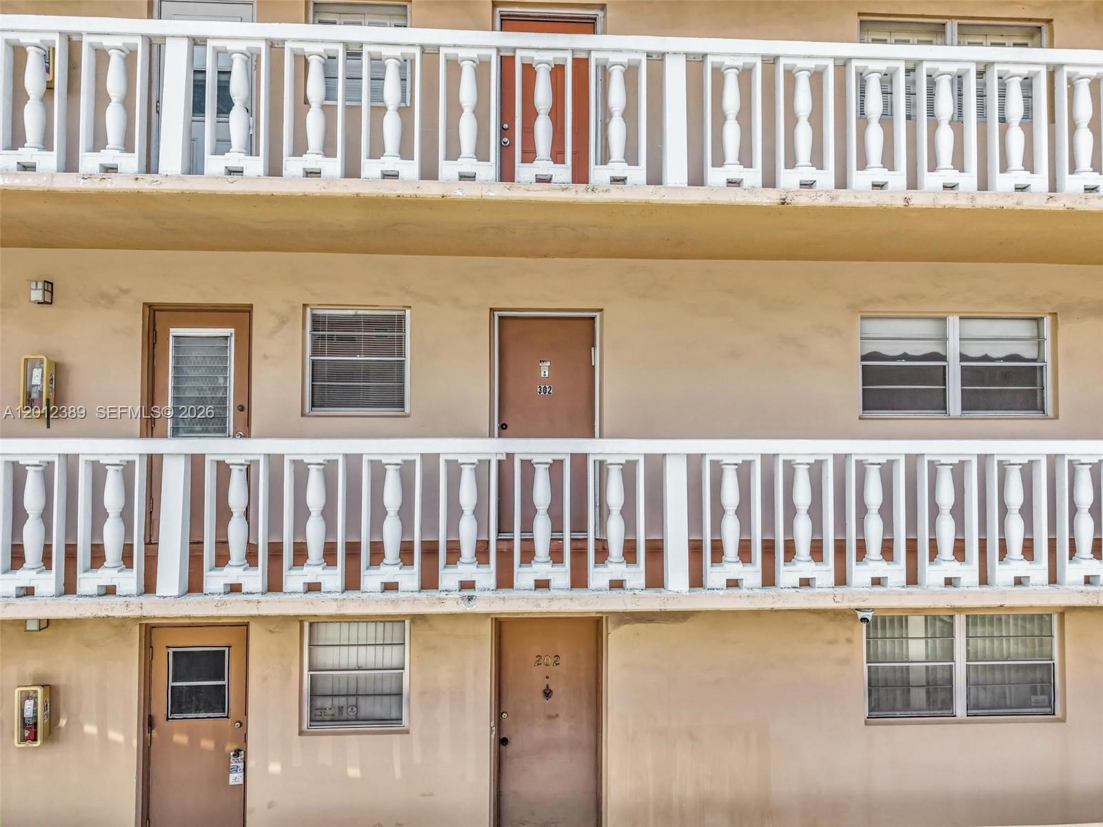 Photo of 218 12th Ave #302, Hallandale Beach, Florida, 33009 -